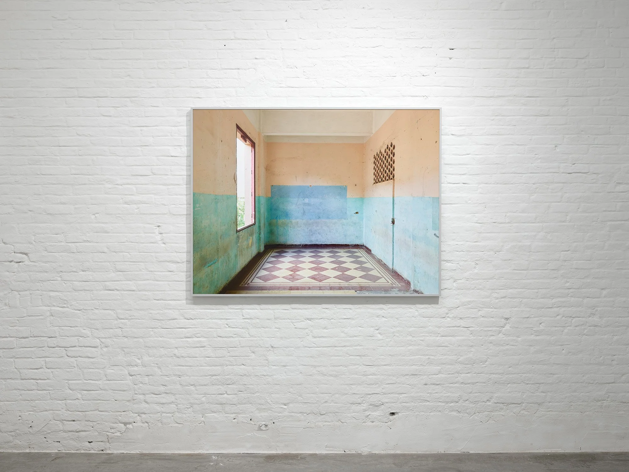Bert Danckaert EL JARDIN DE LOS CEREZOS Cines Templos Aulas PLUS-ONE Projects Gallery space Antwerp solo exhibition views Artist pics WEB27.jpg