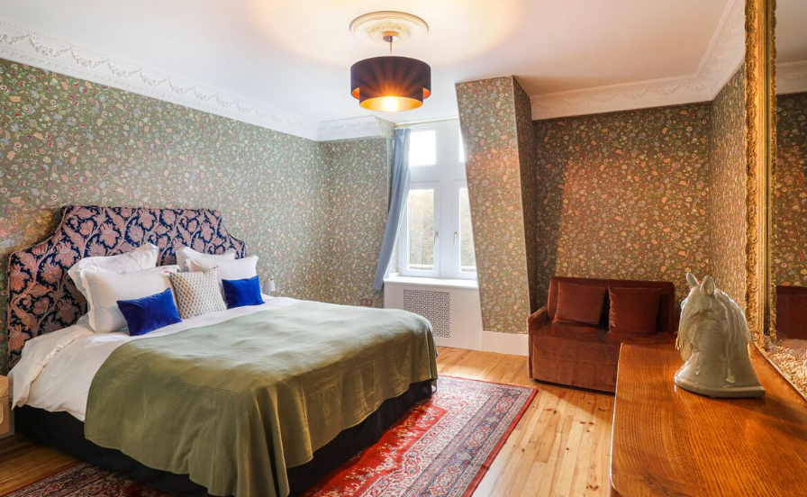 Screenshot 2024-12-04 at 00.12.55 - Edited.png