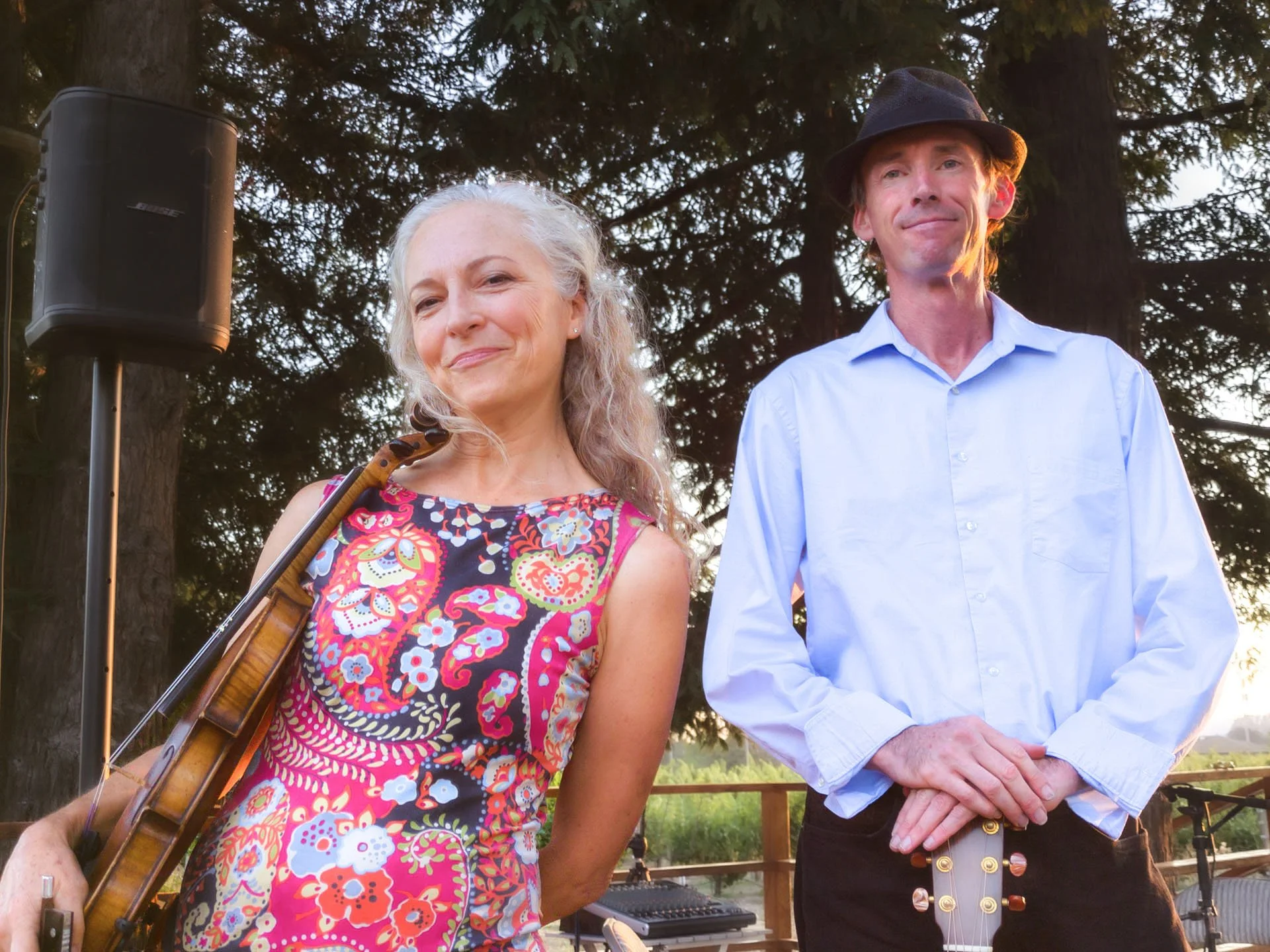Suzuki Cady and Jimmy Murphy on an outdoor stage