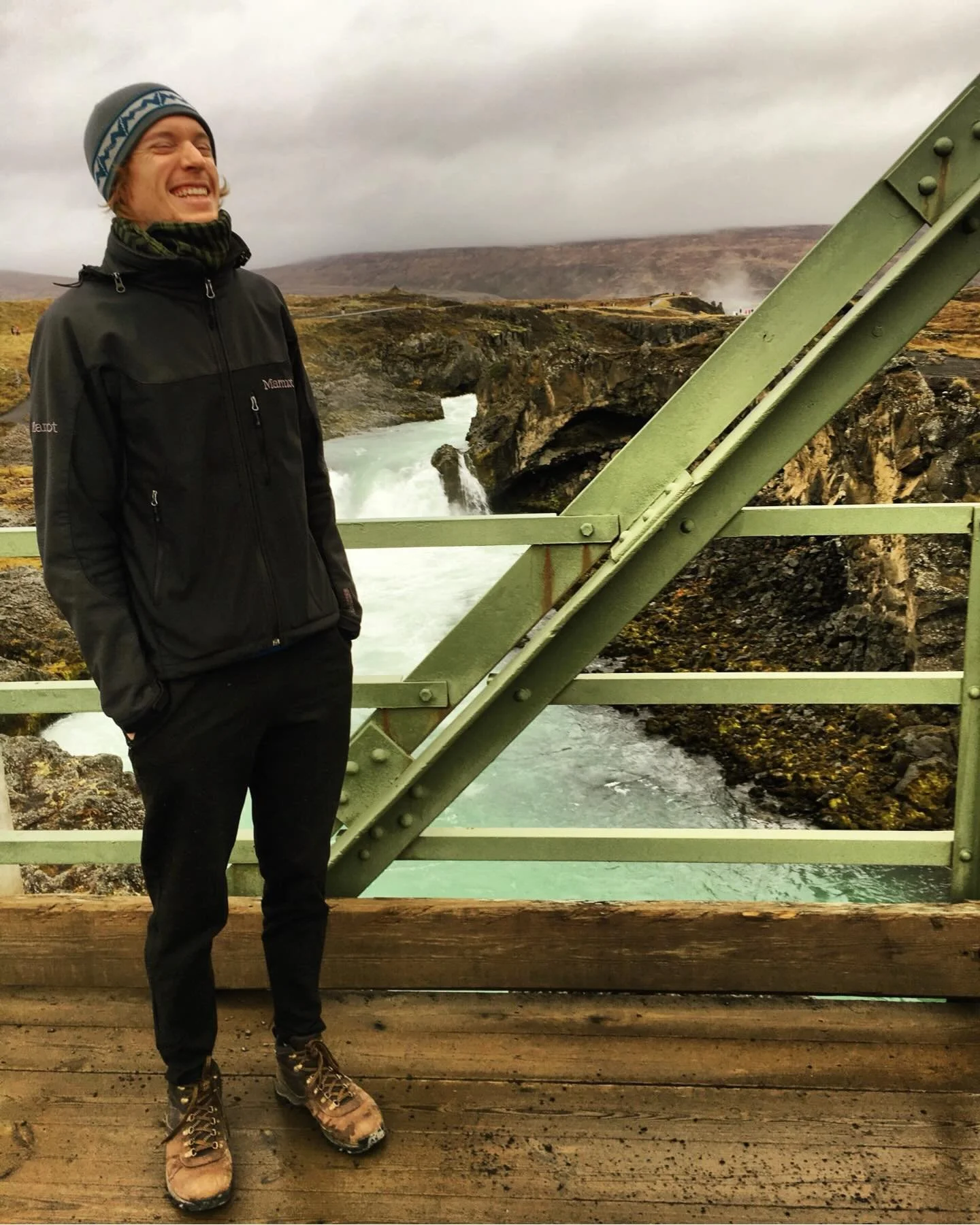 Introducing Dr. Stephen Werner, DO

Dr. Werner completed his training in New Orleans, Louisiana, and is board certified in Internal Medicine and Emergency Medicine. He moved to the Pacific Northwest in 2020 to be closer to family and the outdoor beau
