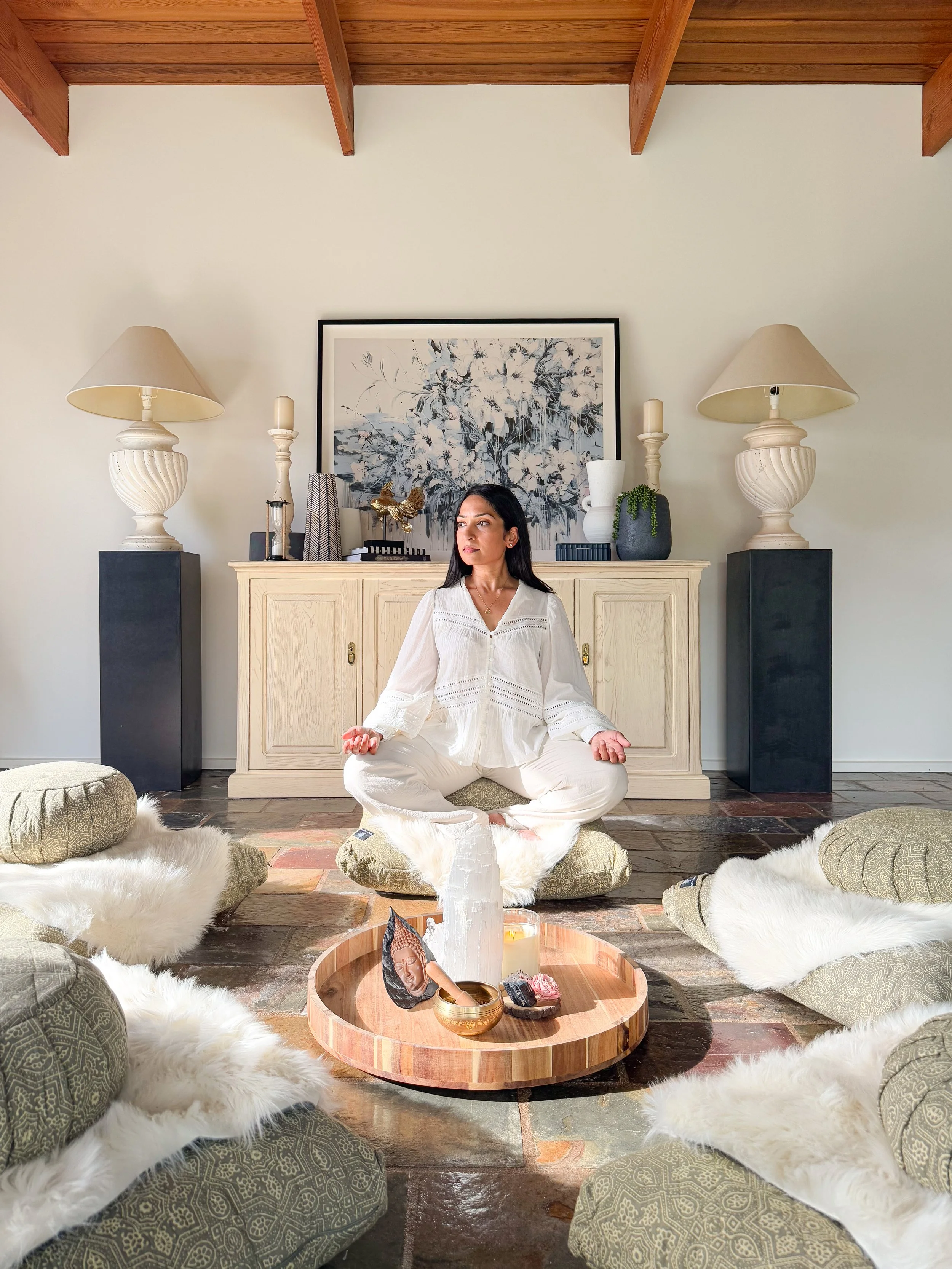 I Teach Mindfulness. I Still Overthink Things. Why Mindfulness Isn't About Stopping Thoughts