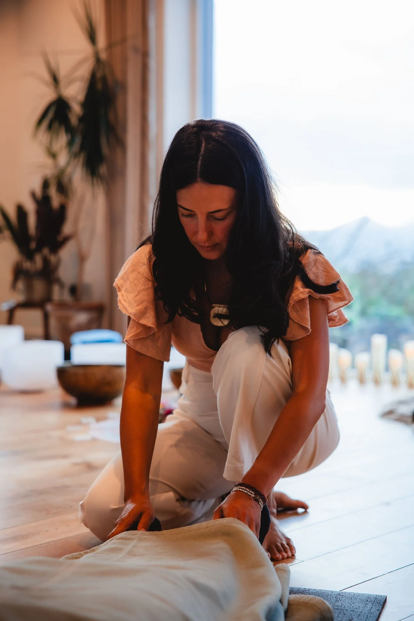 Lara Wehbe somatic therapy Glasgow doing hands on work on client