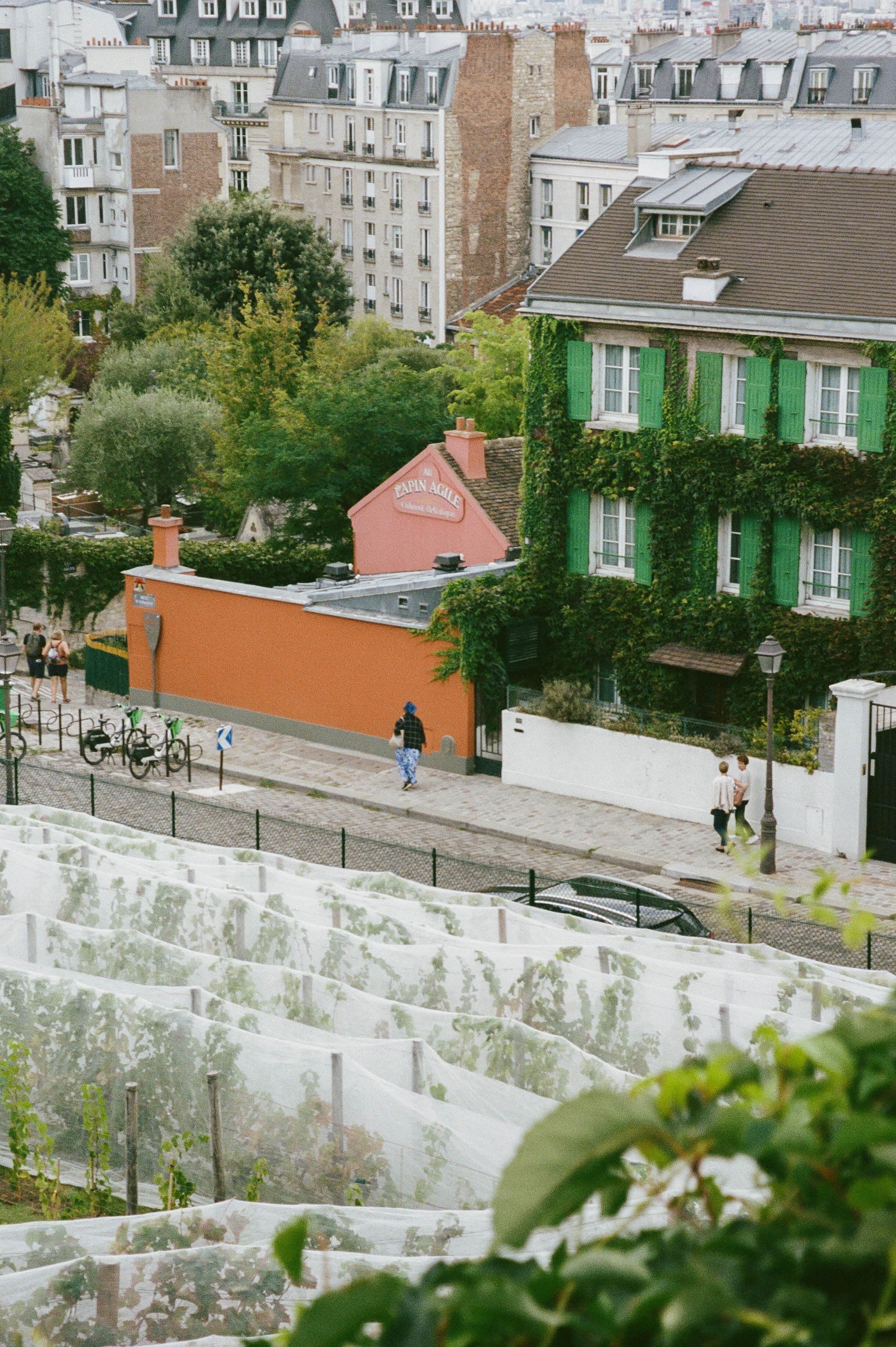 ParisWineWalksMontmartre_EmilyRosca-25.jpg