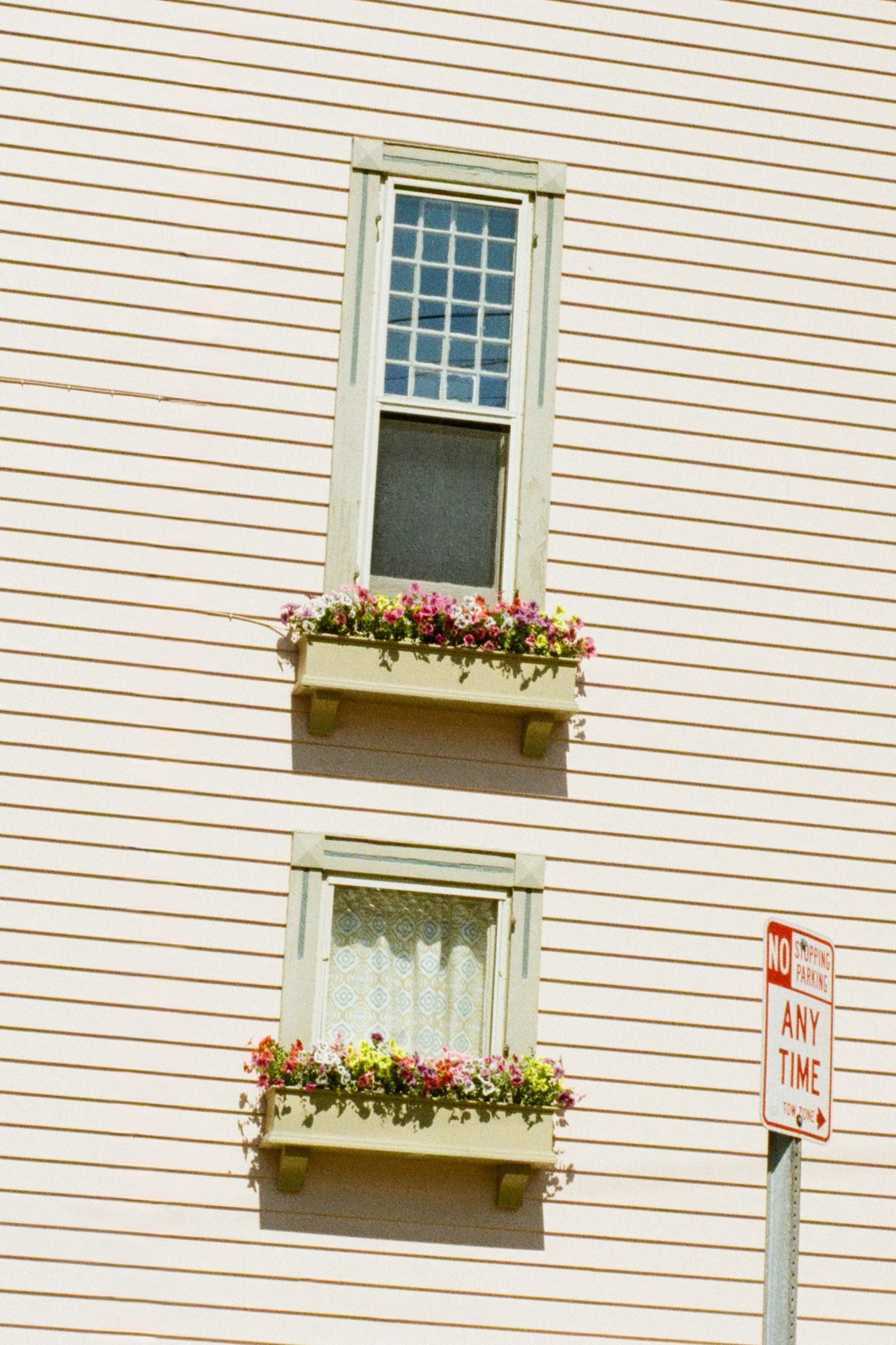 Kodak200-MinoltaSRT200-Cincinnati-1.jpg