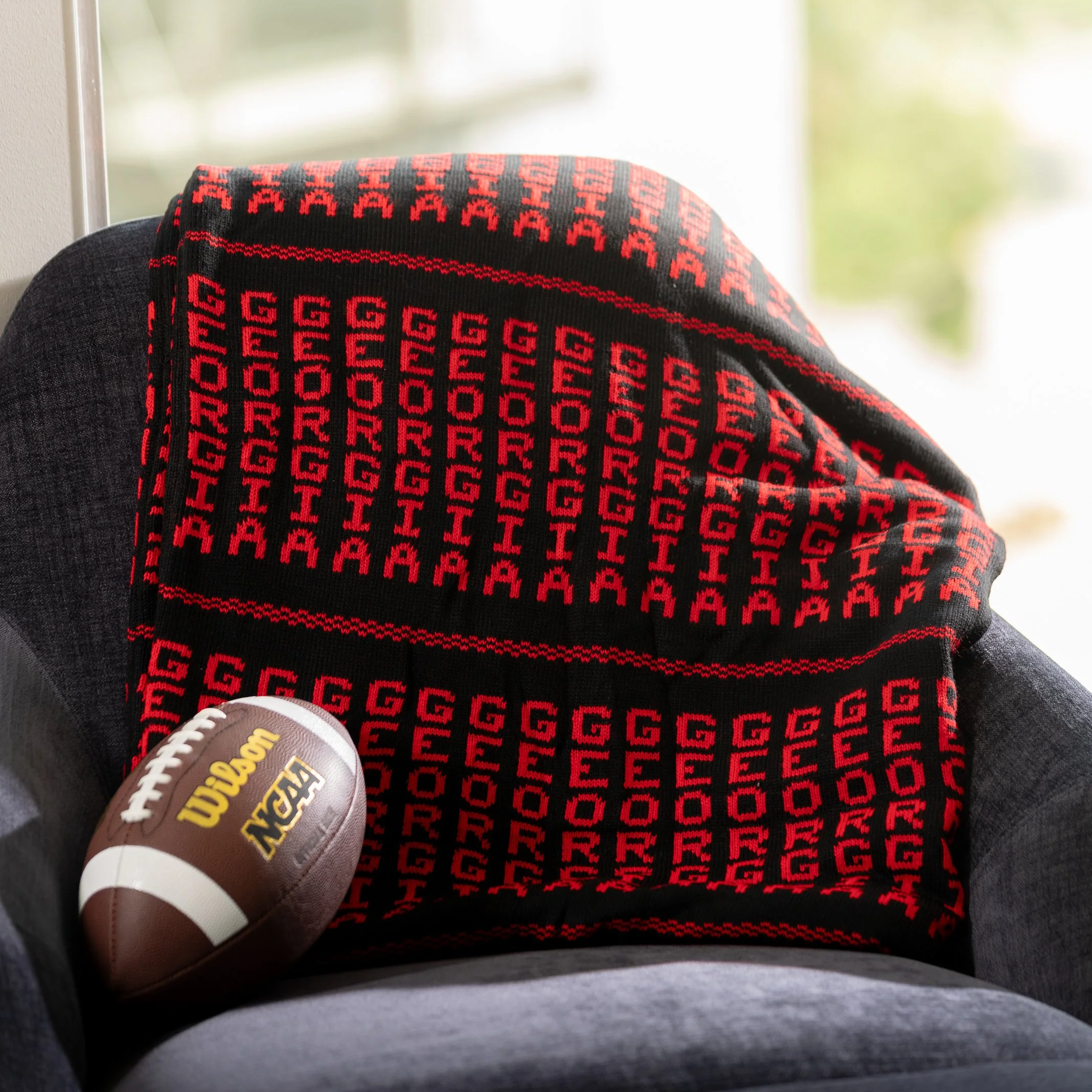 2025_08_Georgia_BlanketLady_JHP09769_LowRes+%281%29.png