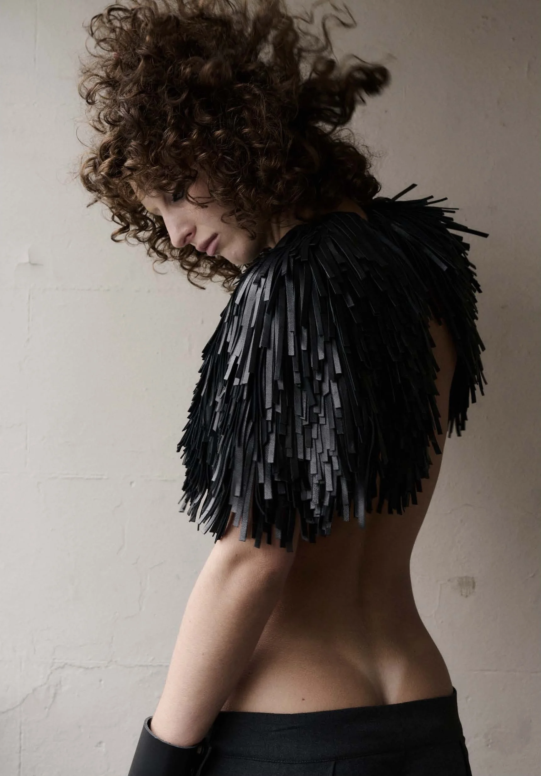 Vanguard #43 vol.10 c_Page_2 2.jpg