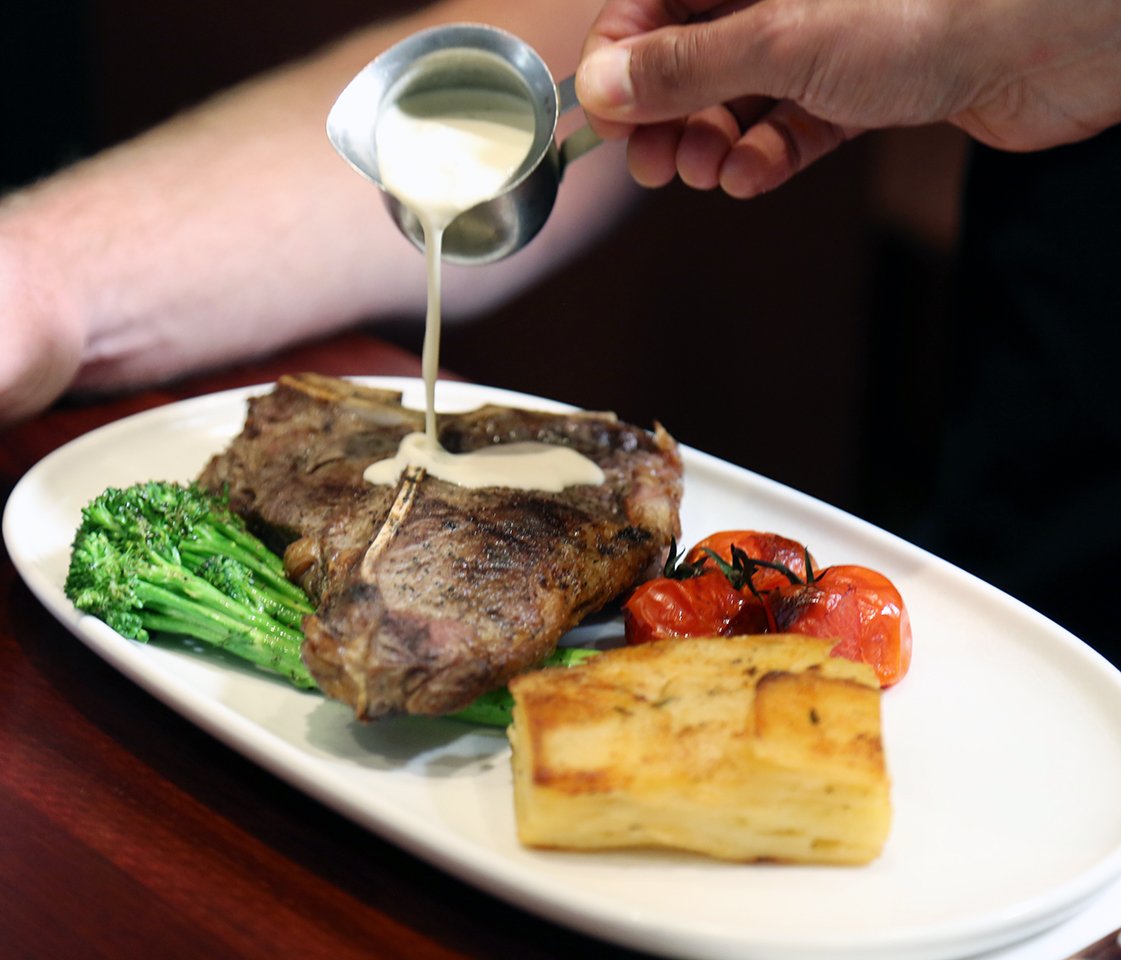 t bone sauce pour Small.jpg