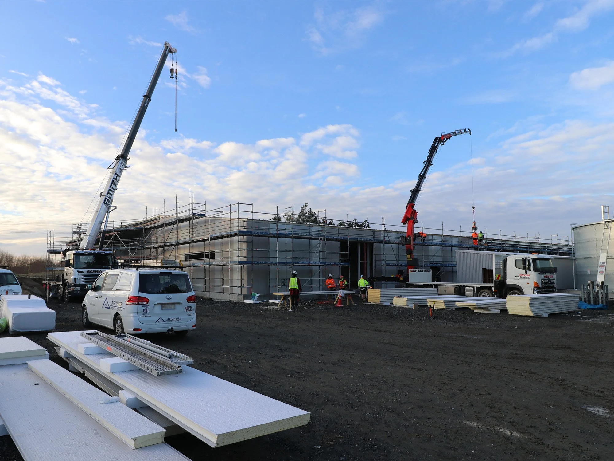 The cladding is in the process of being installed at Tisbury to enclose the building.