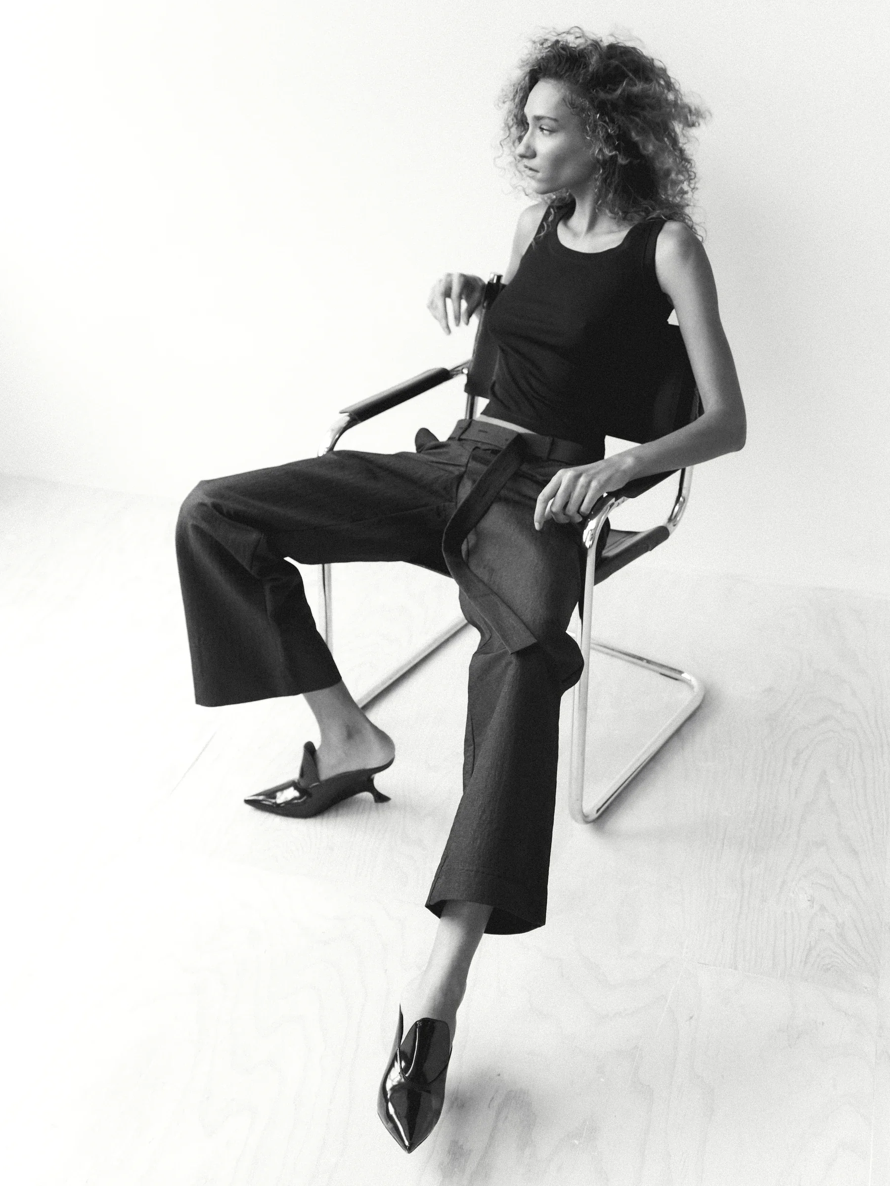 trace-belted-wide-leg-trousers-women-9b-side-01.webp