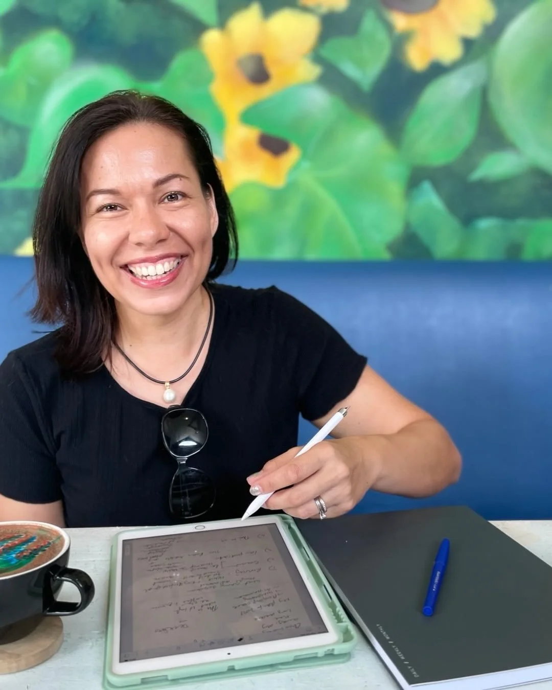 &ldquo;How do I find my first customers as a newbie facilitator with a small network?&rdquo;

&ldquo;How do I make the best use of my time creating content and using it to build my brand, and convert?&rdquo;

&ldquo;How do I make the most of an onlin