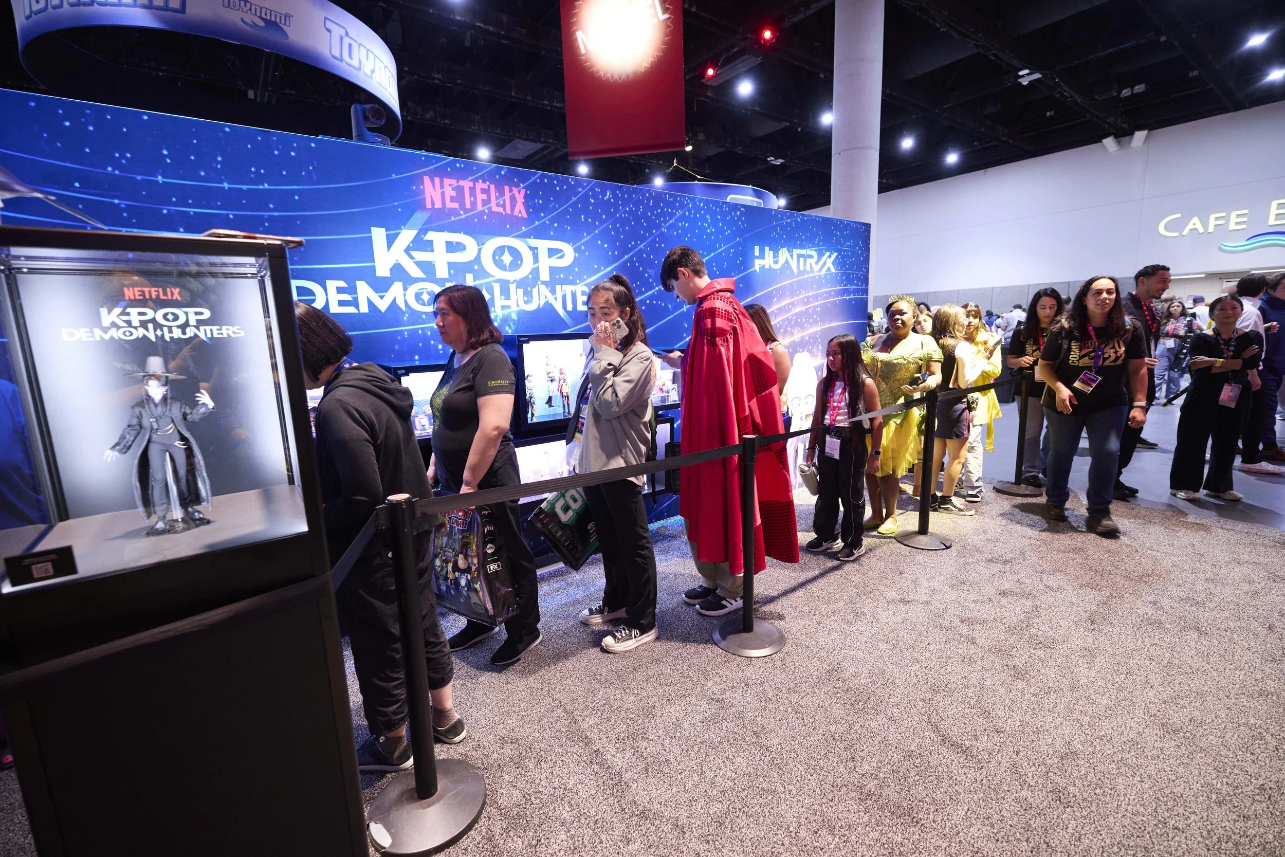 26_SDCC_booth_4661.jpg