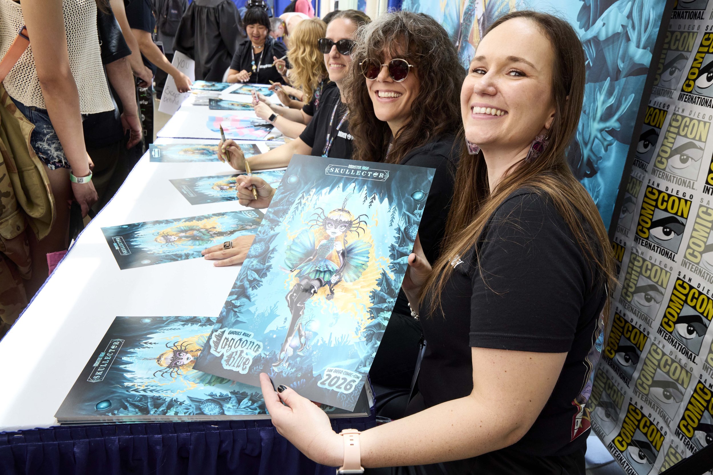 26_SDCC_MH_Signing_4055.jpg