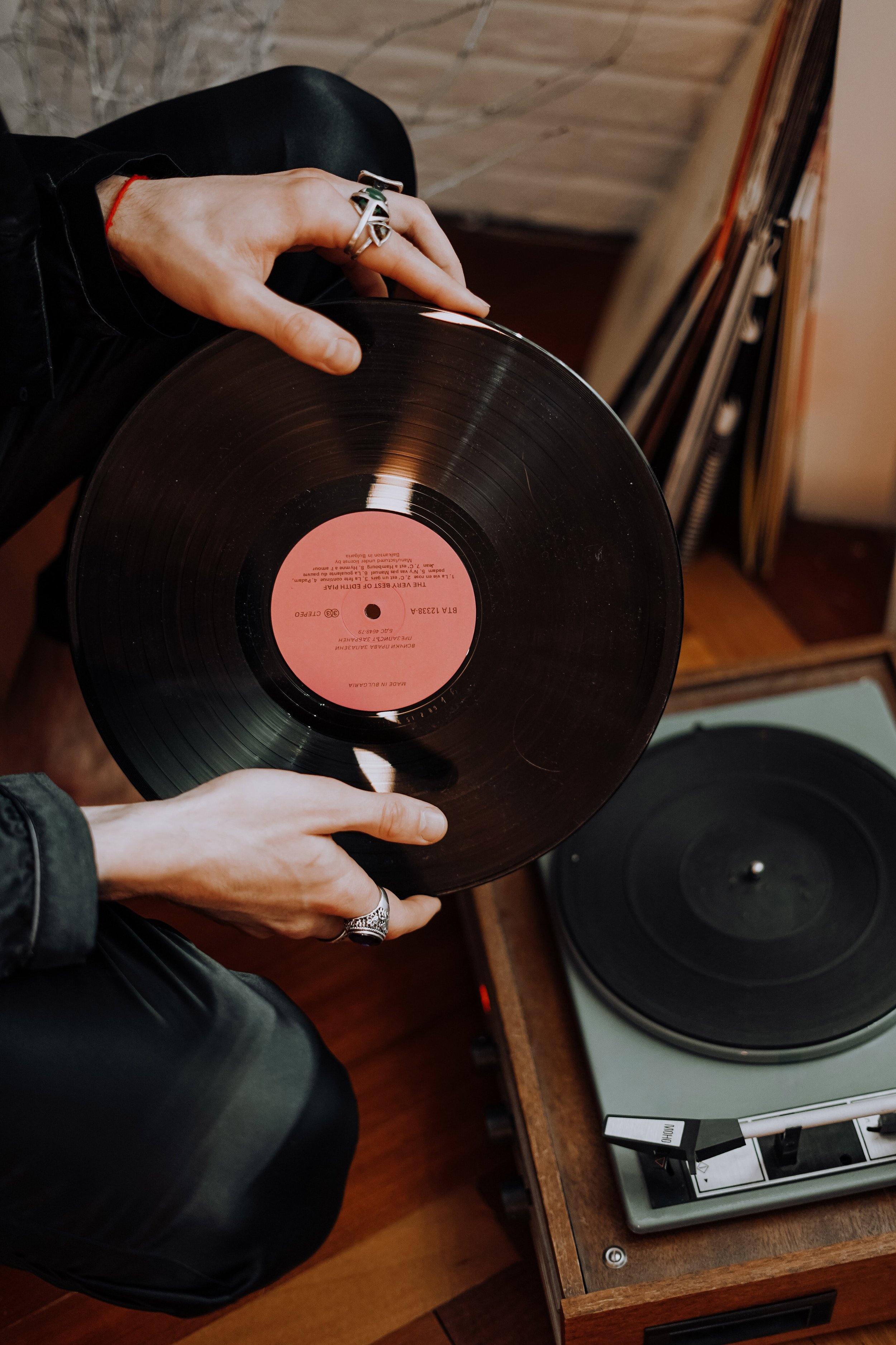 person-holding-vinyl-record-3693108.jpg