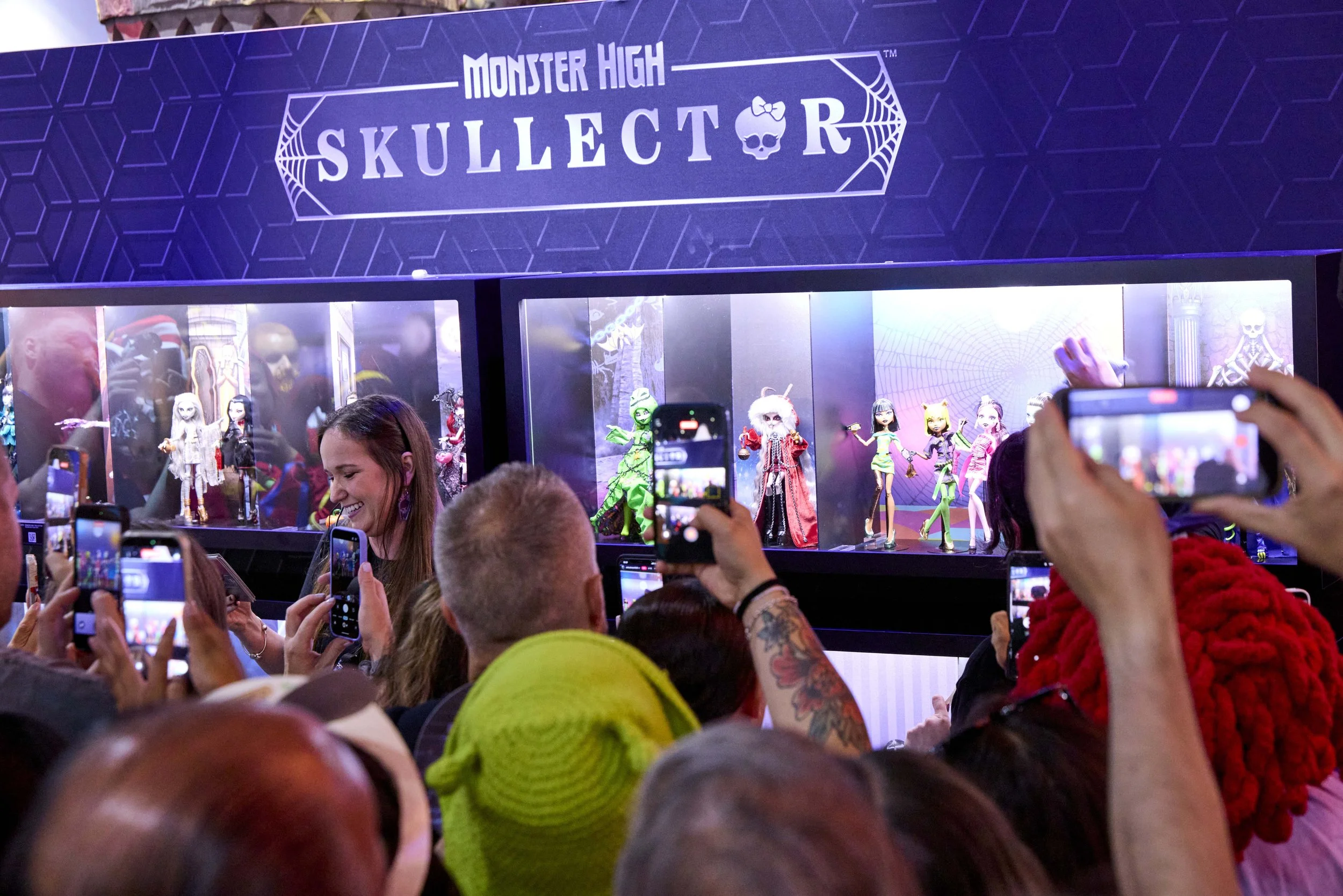 26_SDCC_MH_Reveal_3278.jpg