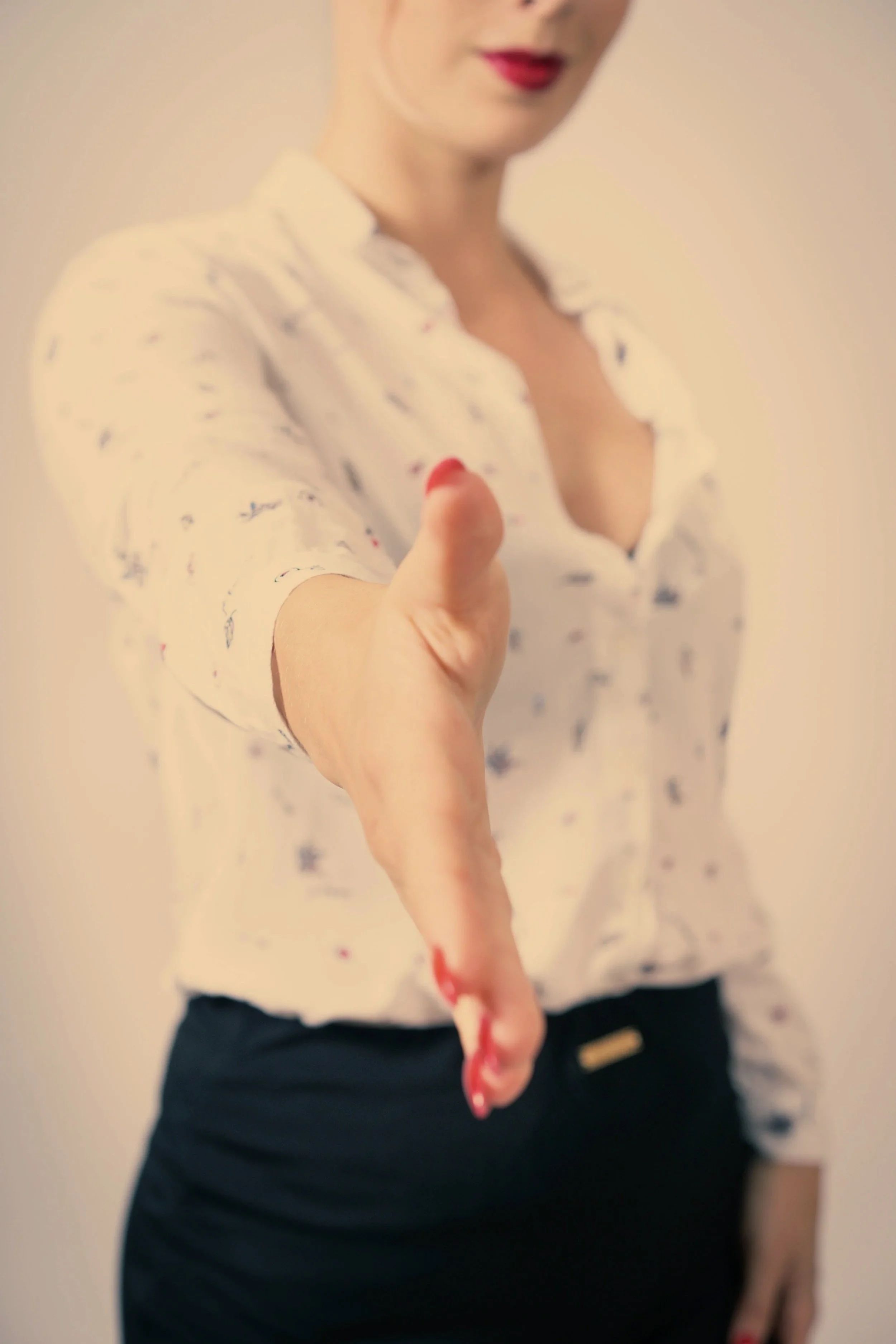 Creating Your First Offer: The Simple Framework for Professional Women