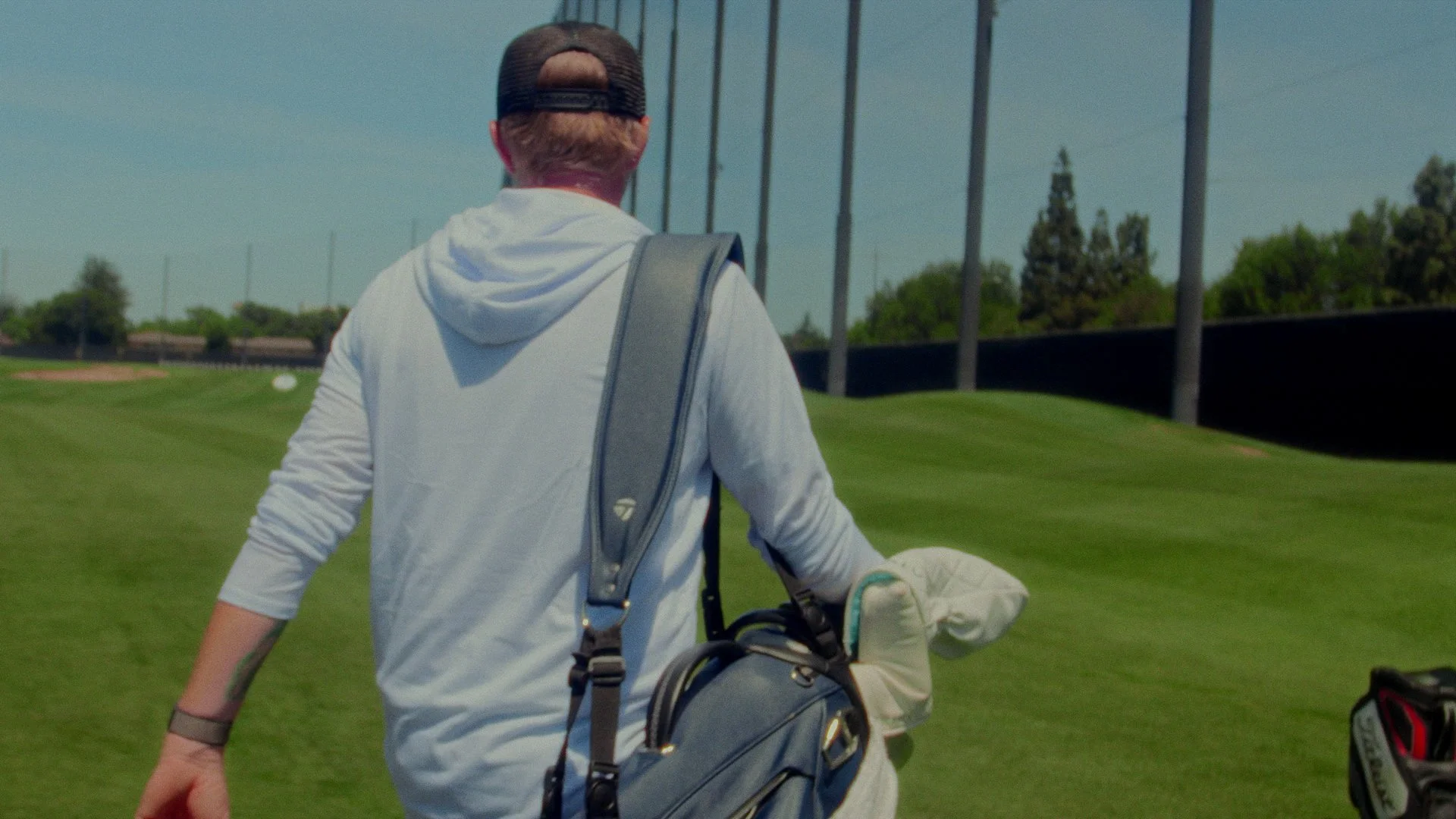 golf walk00086483.jpg