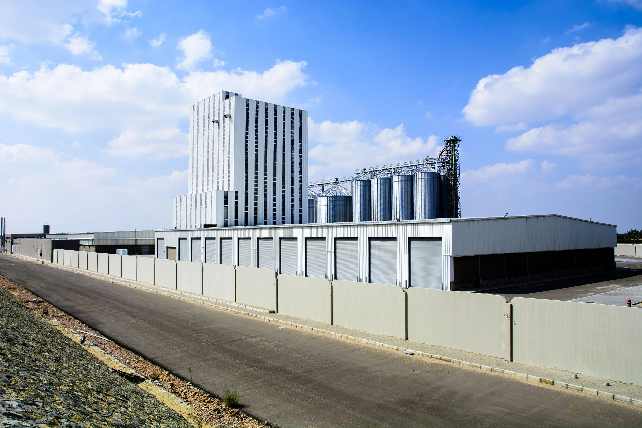 Chain drive motors rolling shutter doors