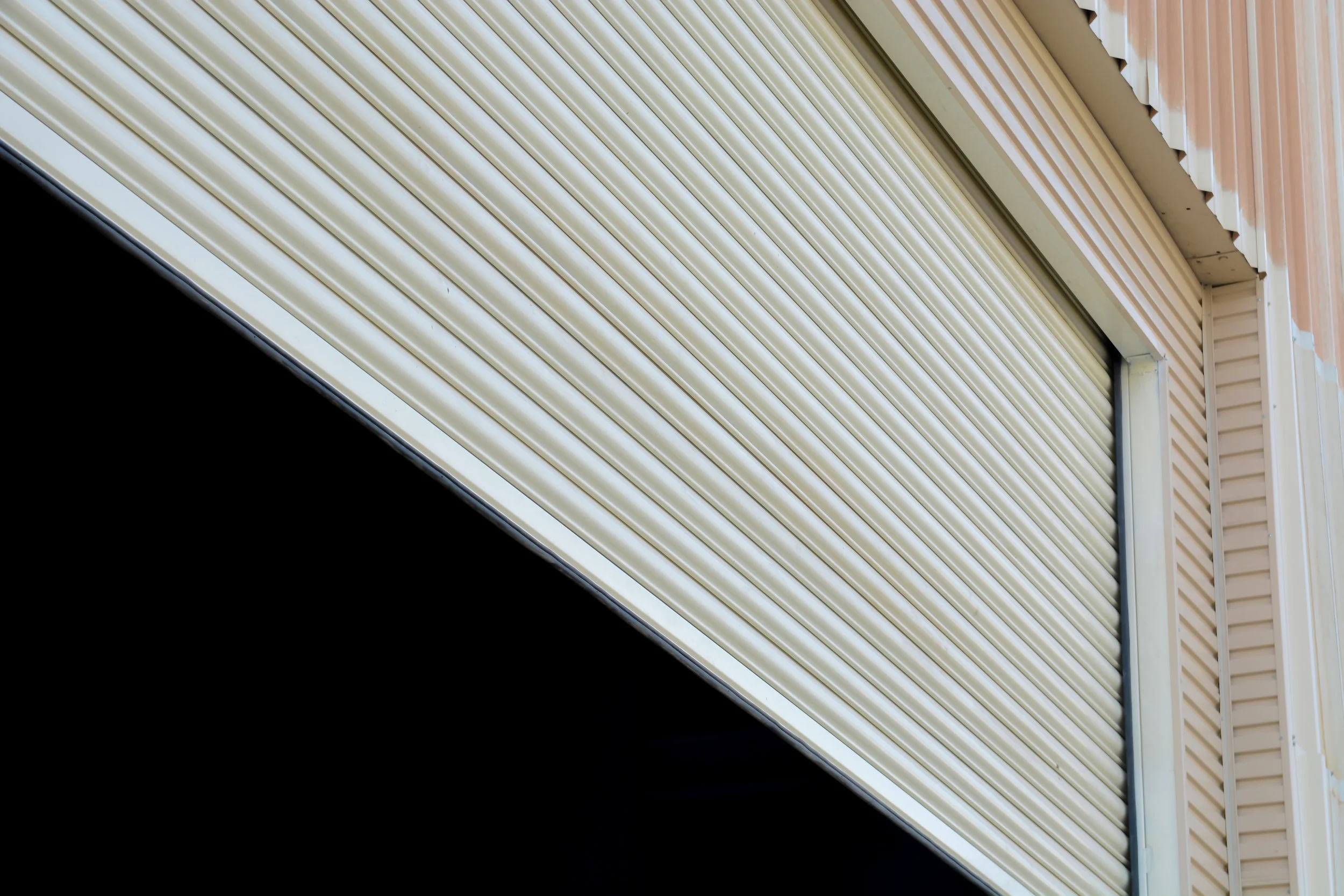 ALMOSALLAMY Rolling shutter doors for ELSEWEDY Factory0.jpg