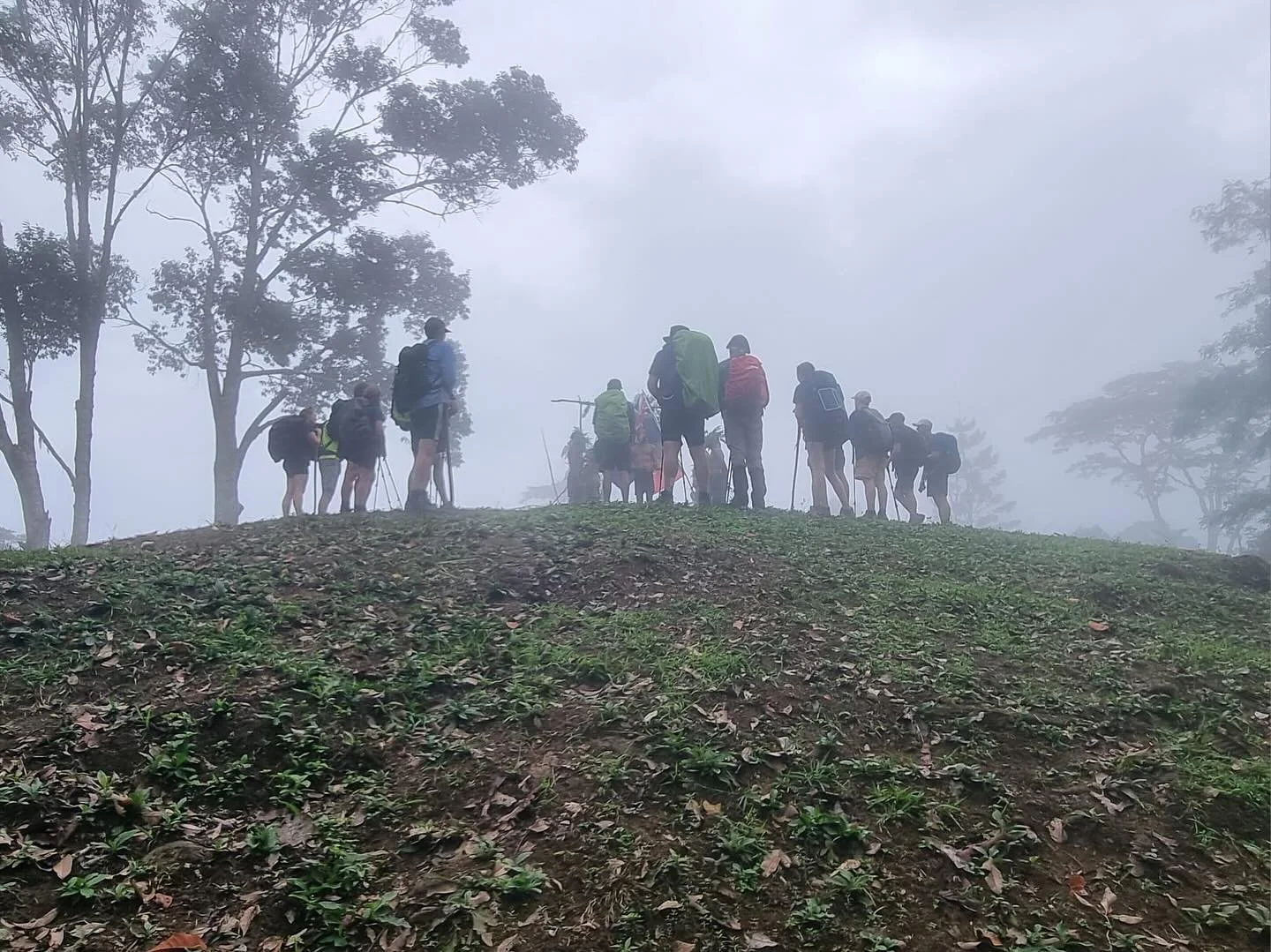 @pillars4pilgrims has teamed up yet again with @kokodacrossing for another trek along the amazing and inspiring Kokoda track for ANZAC day 2026! This trek will give an opportunity for @pillars4pilgrims participants to walk alongside &ldquo;civilian&r