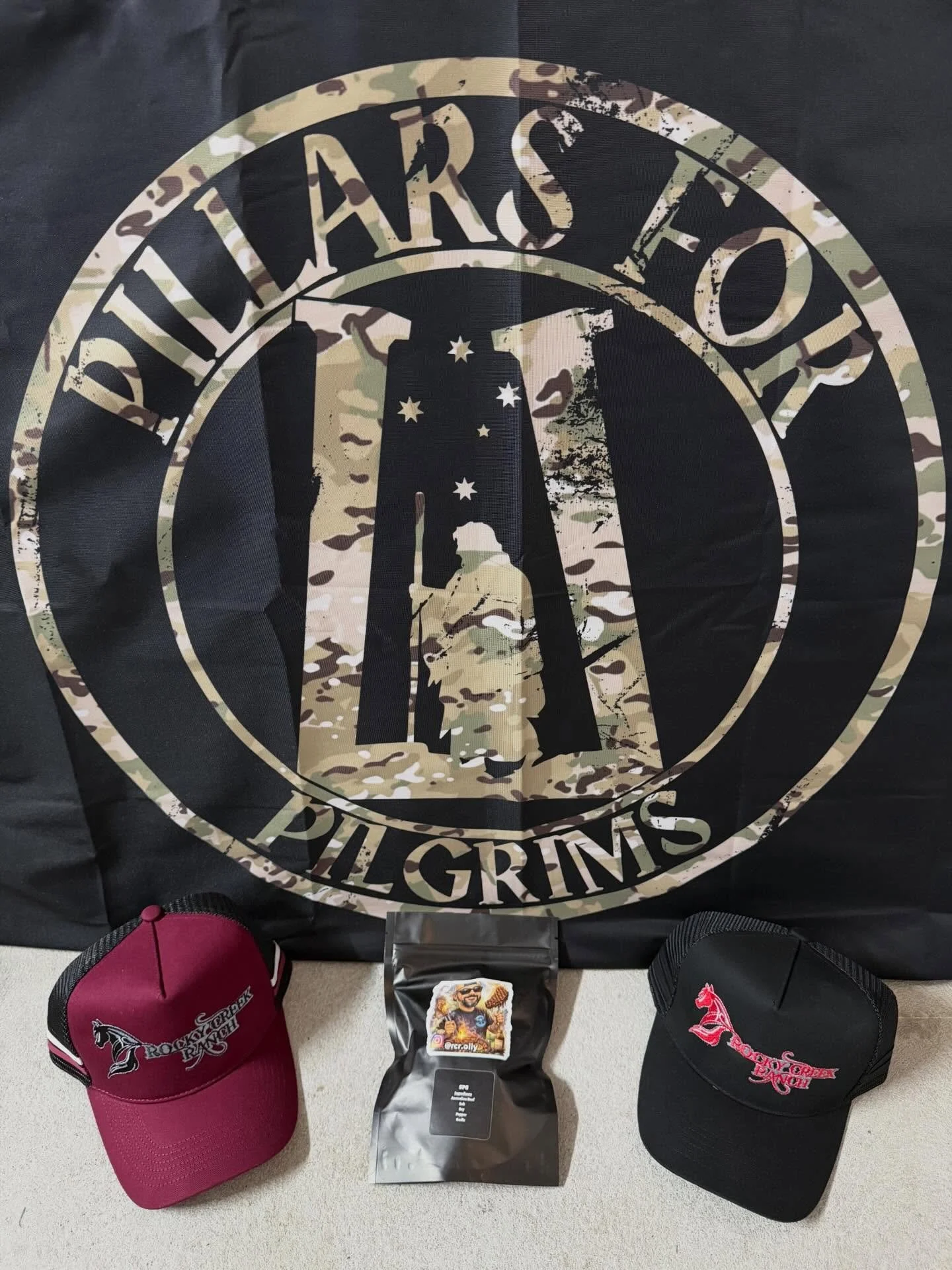 I purchased these two hats and some biltong from the family run business over at @rcr.olly ! Because we support those that support us!

They reached out to us due to a recommendation from @veteranhuntsaustralia_vha and asked if they could donate a po