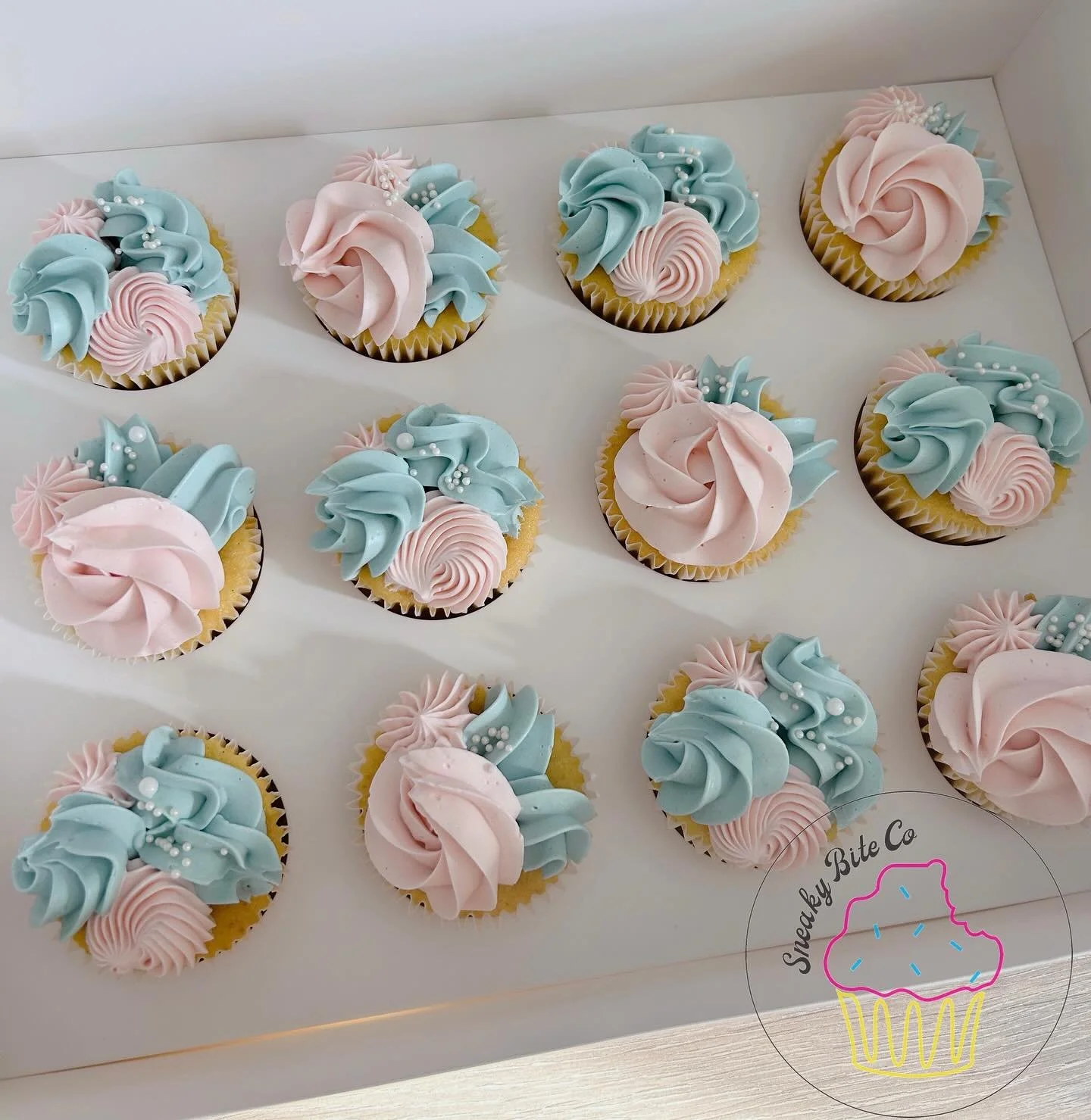 The pending birth of a new baby brings so much joy. Especially for those around them who get to celebrate the amazing people that they are & the parents they know they will be. 🥰🩷🩵
🧁 Vanilla
.
.
.
.
.
#babyshowercupcakes #babycupcakes #gende