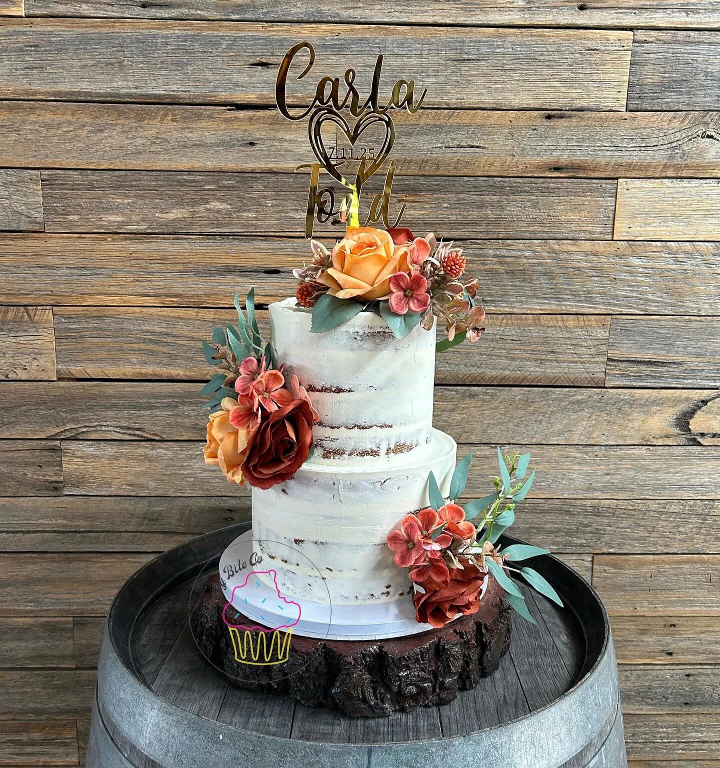 One for the photo wall. 🫶🏼

A stunning wedding for a gorgeous couple to share with their family &amp; friends. 🤍💐

Everything down to the finest detail, carefully considered &amp; curated by the bride &amp; groom. 
Congratulations Carla &amp; Tod