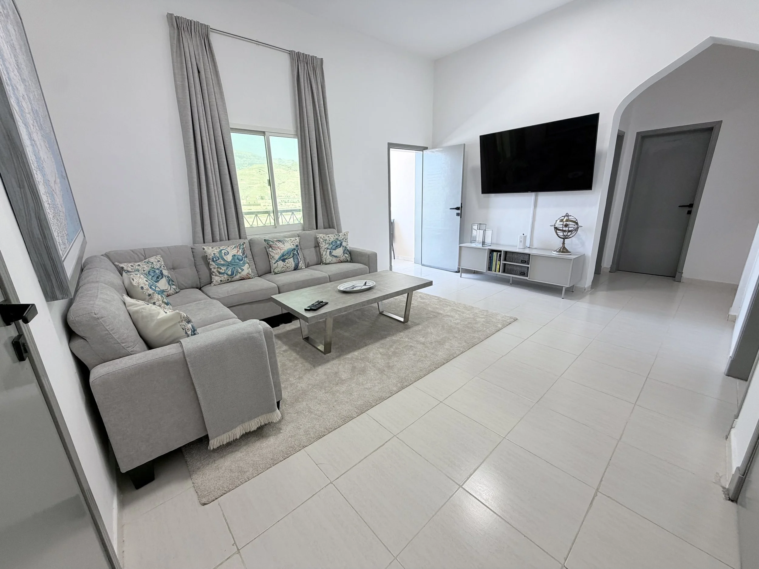 sitting room.jpg