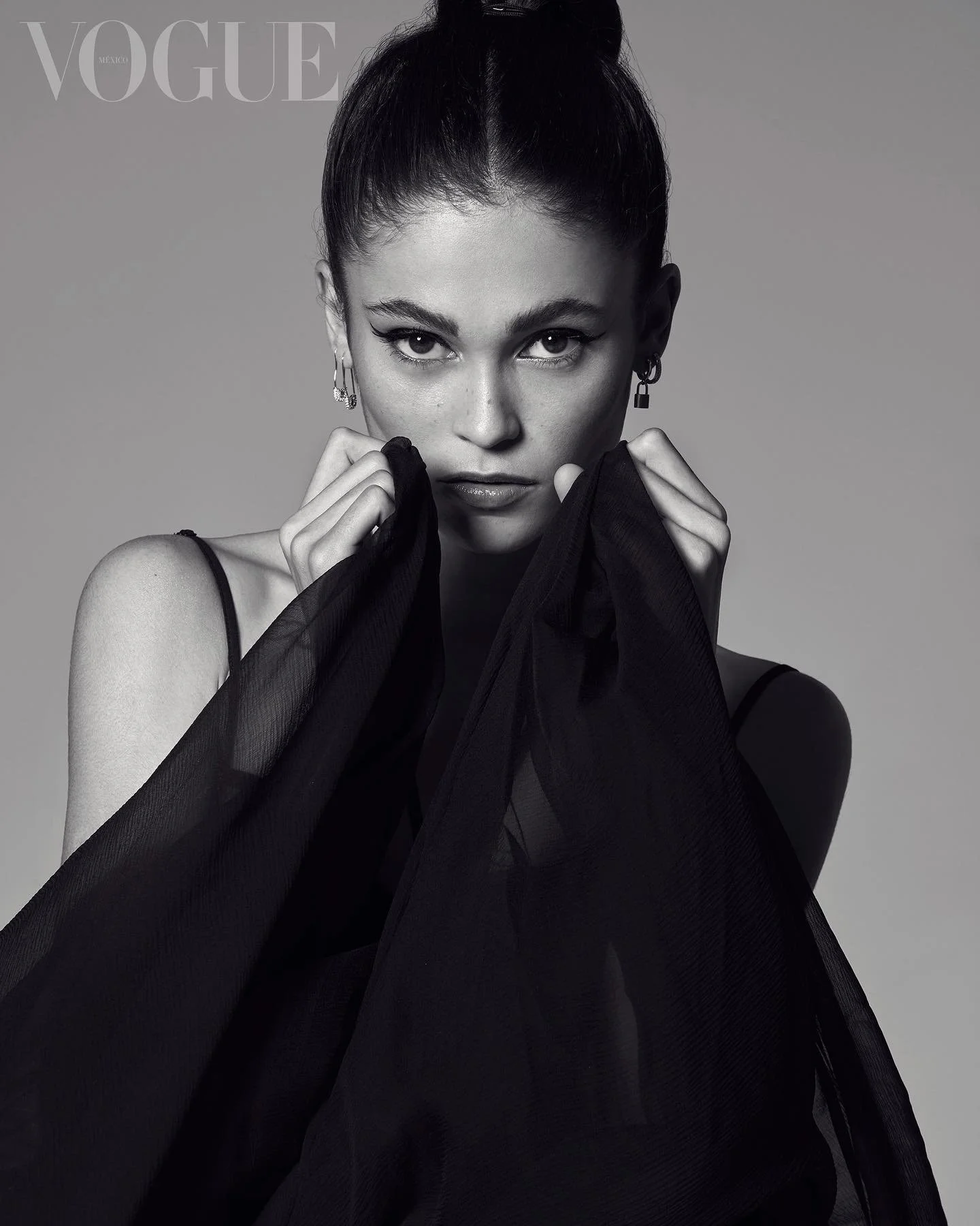 VOGUE MEXICO X LUNA PAMIES