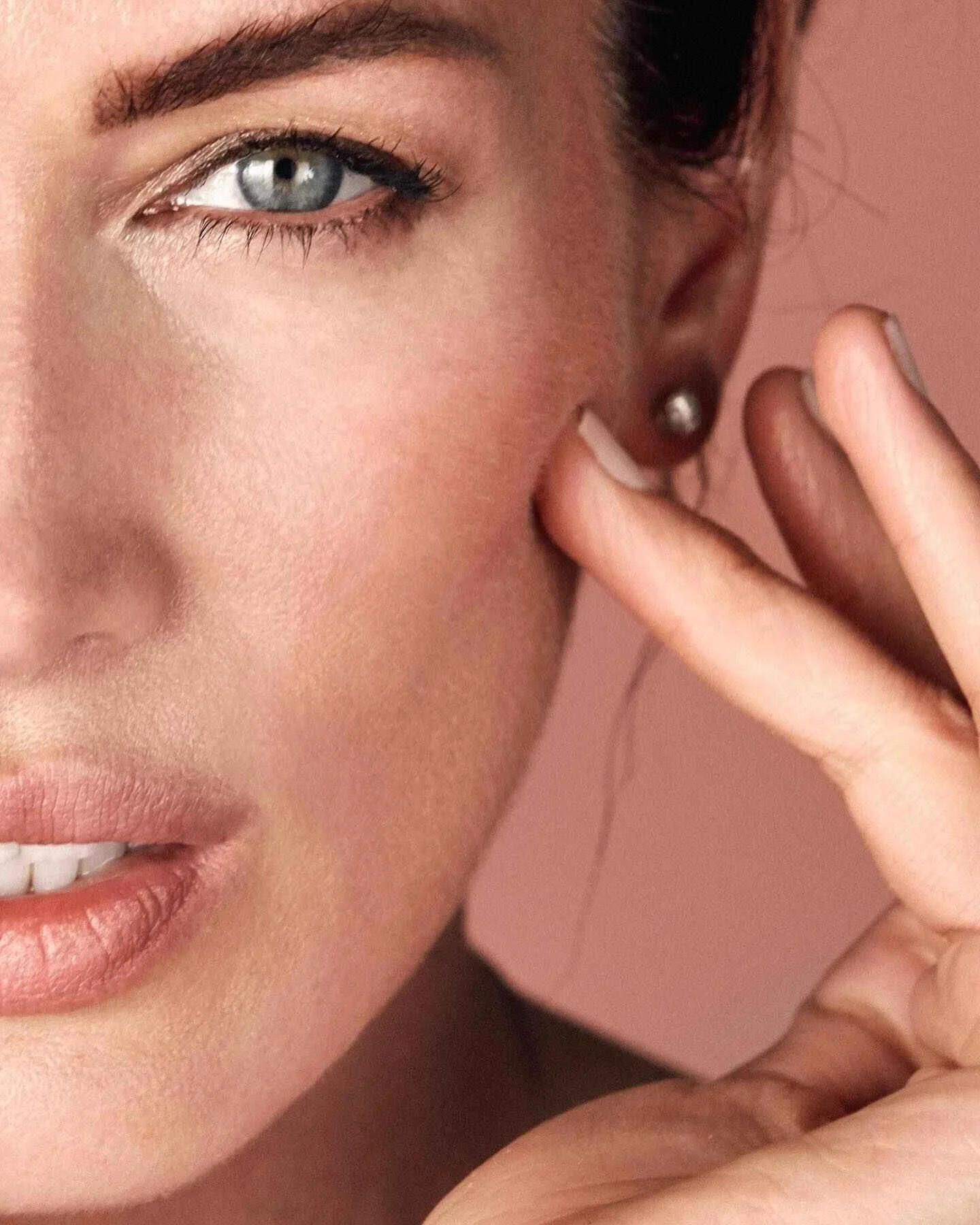 CROMA PHARMA SPAIN X NIEVES ÁLVAREZ