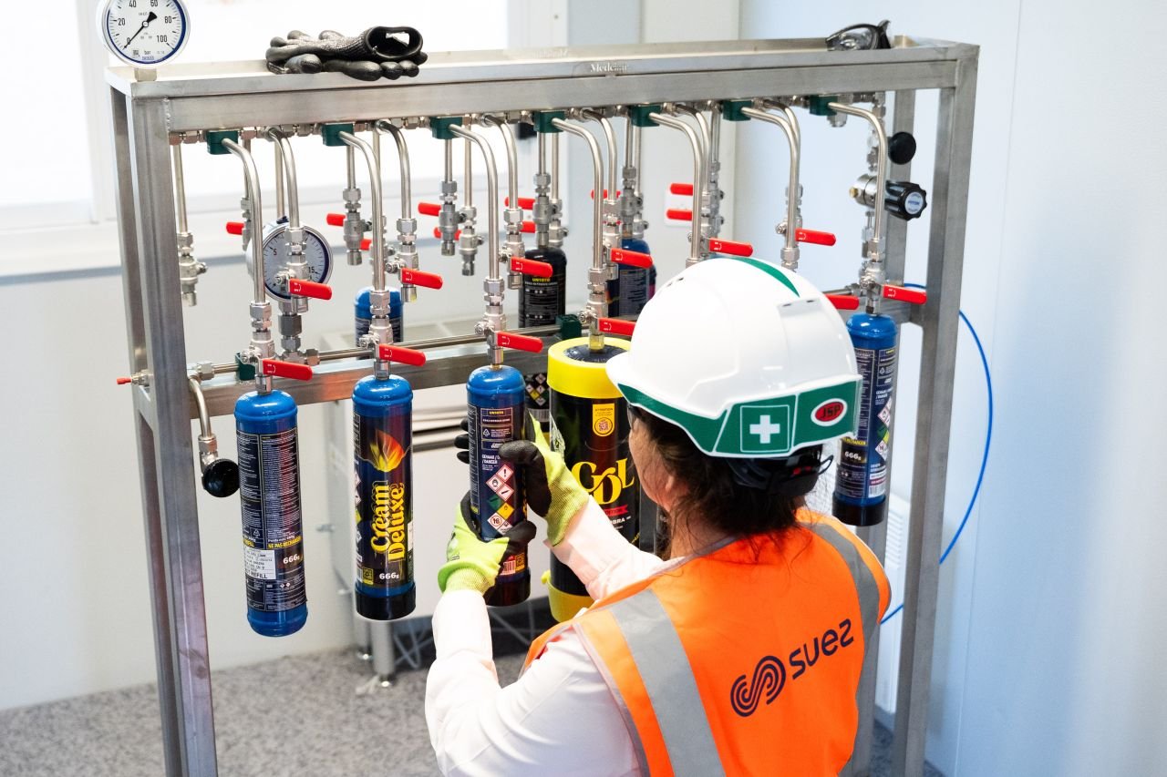 Recycling Facility: SUEZ