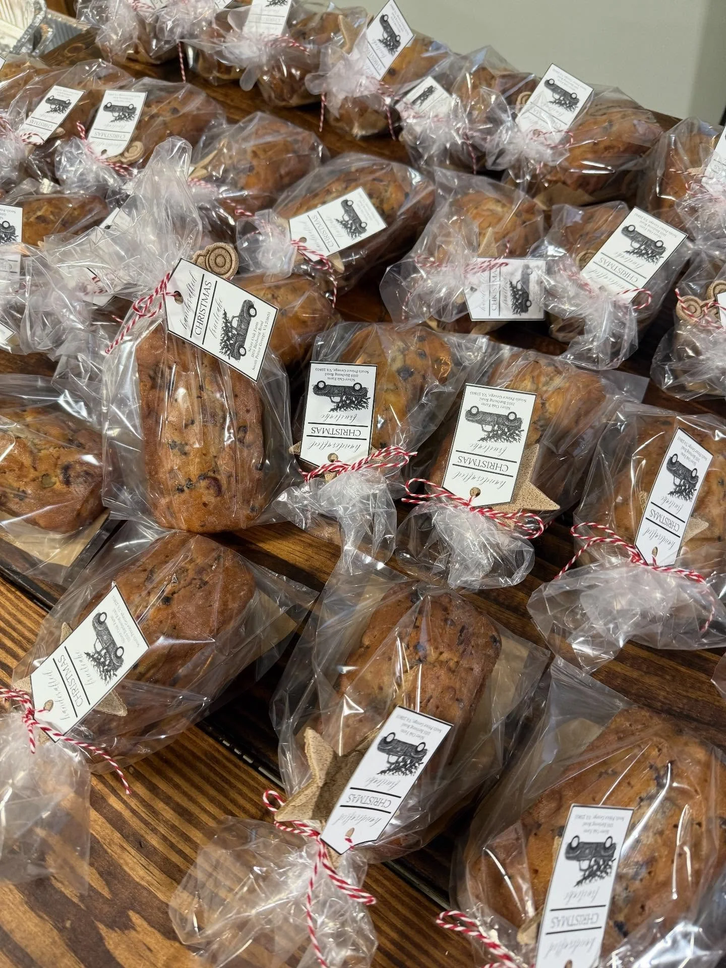 March of the Christmas fruitcakes. Packed and ready to head out!  Thank you for your support of our small farm. It means the world to us! 🚜❤️ #fruitcake #buildingsilveroakfarm #livingthedream @pgcountyva @pgfarmersmarket @visitpetersburgva @vafarmbu