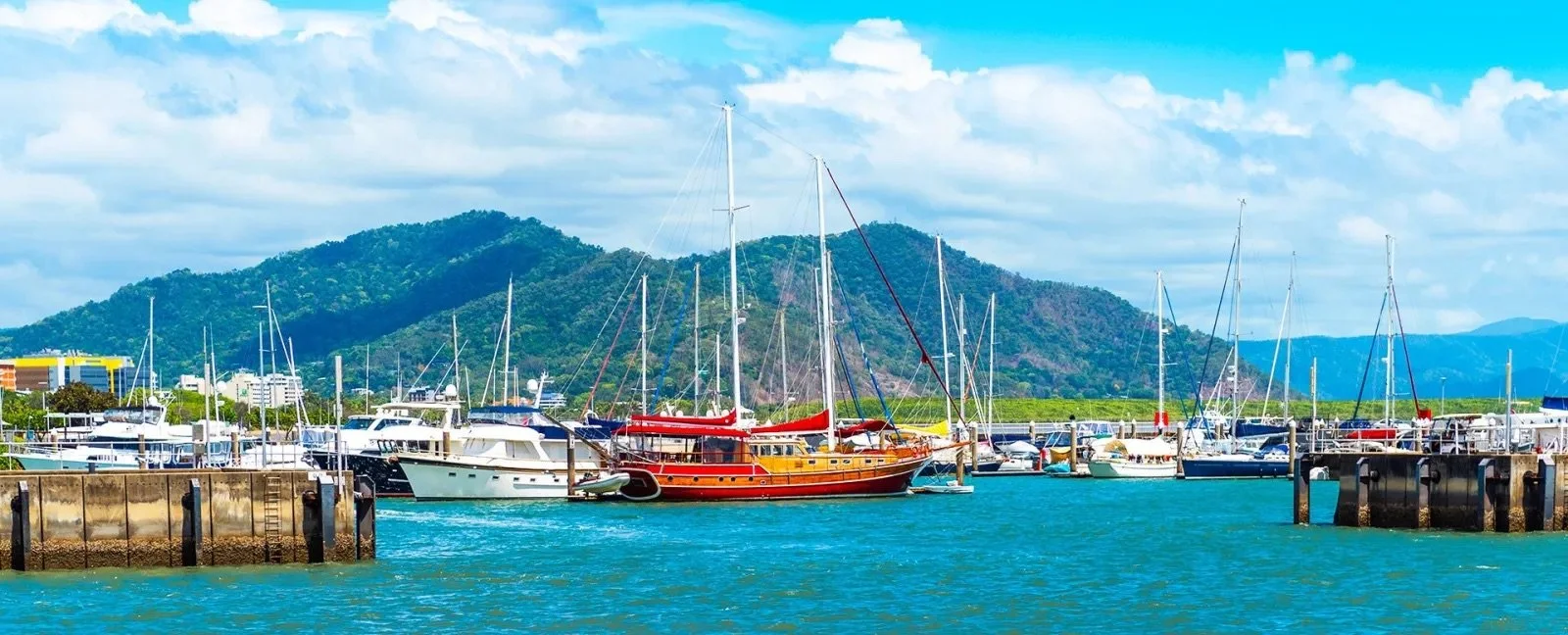 cairns boats.jpeg