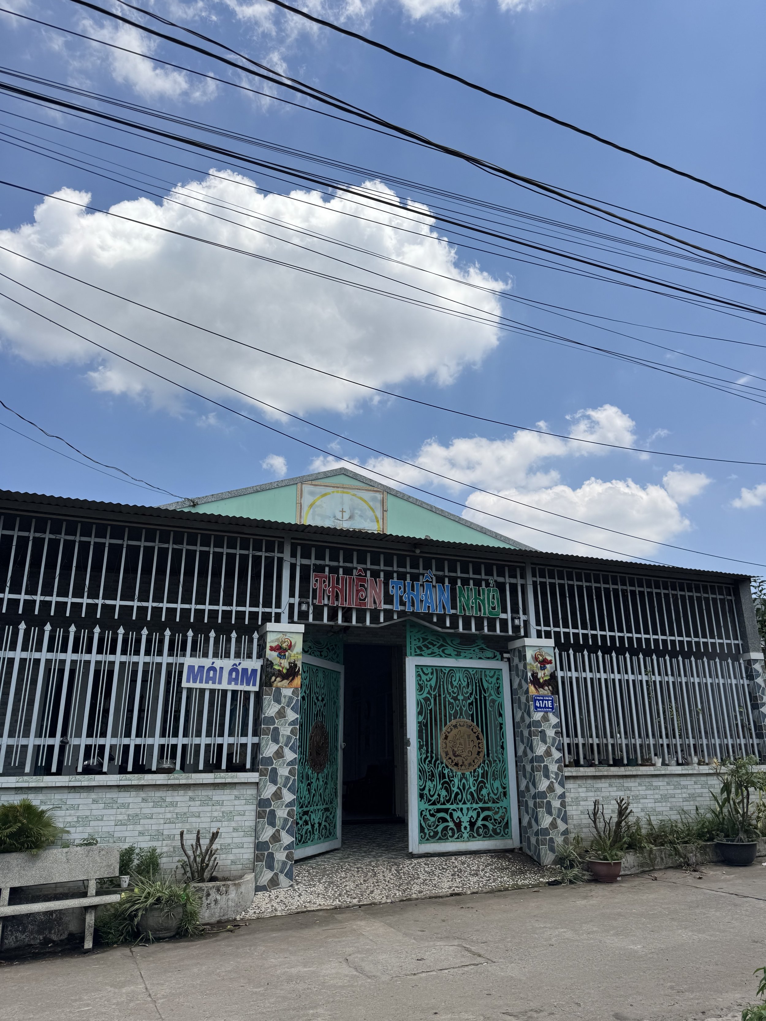 Front of Thien Than Nho orphanage showing the name and the door