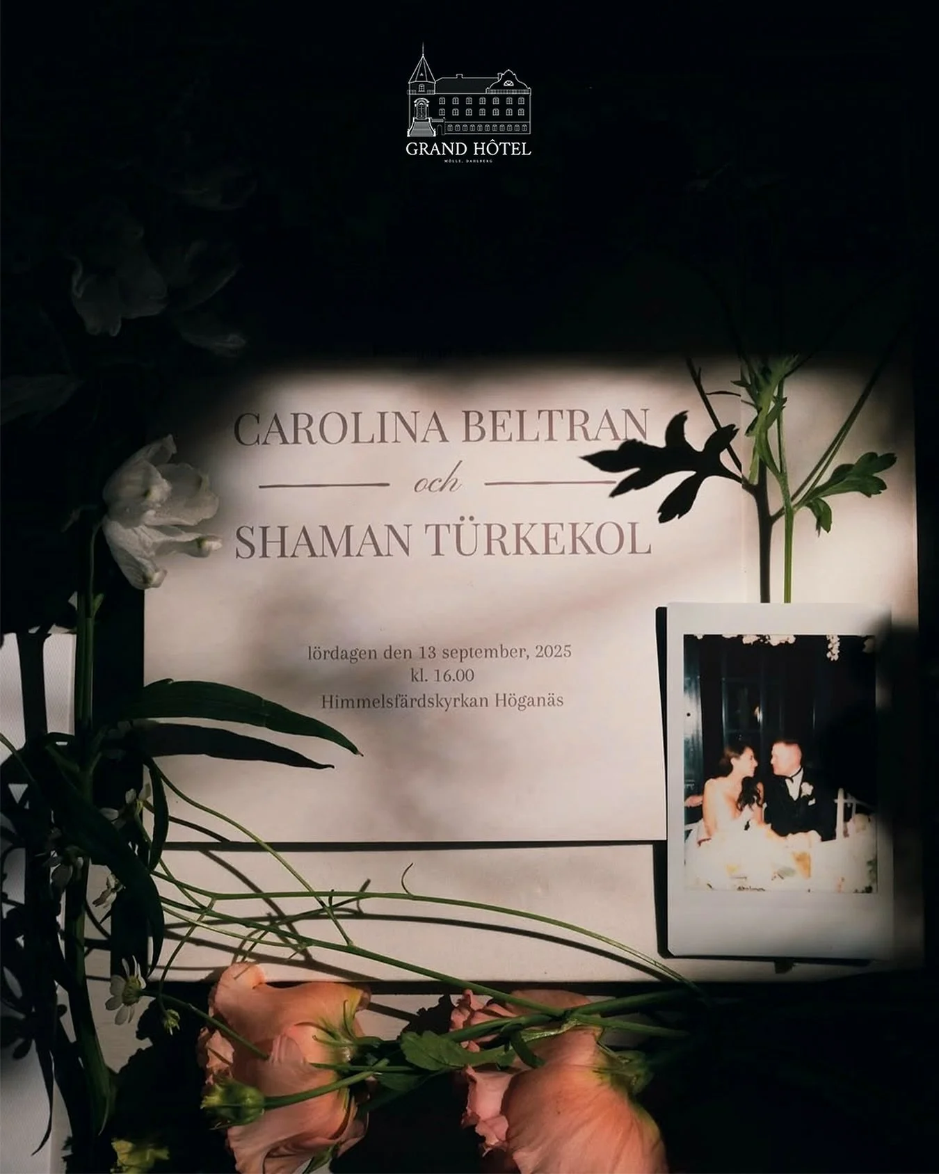 Golden sunsets, ocean breeze, and d&eacute;cor that turns your wedding into a storybook.
.
.
.
#GrandHotelMolle #LuxuryWeddings #SeasideWedding #GrandMoments #TimelessElegance #Molle