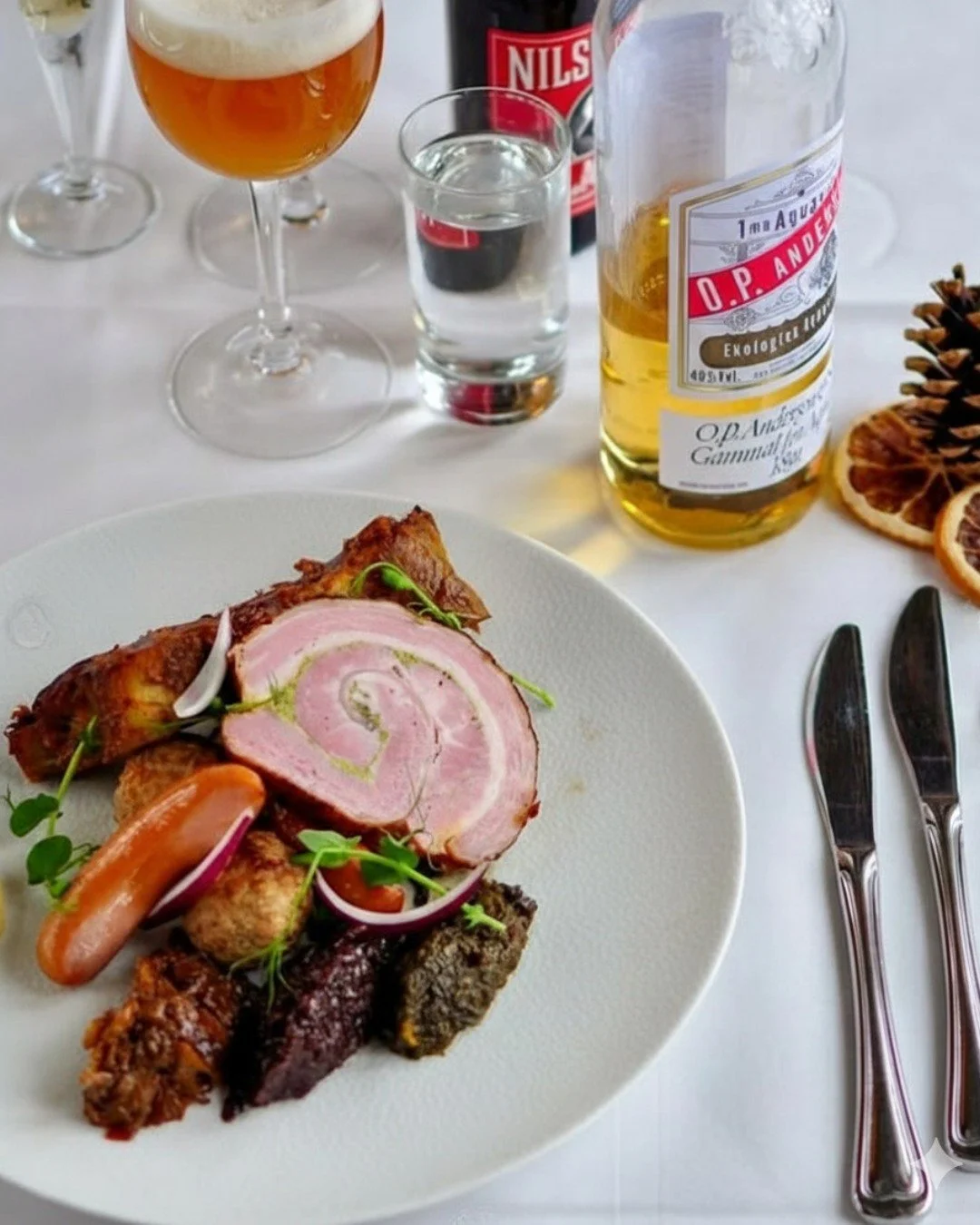 P&aring;sk p&aring; Grand Hotel M&ouml;lle 🌿🐣

I &aring;r kommer p&aring;sken tidigt &ndash; och vi firar den med smaker som h&ouml;r v&aring;ren till .

Mellan 2 april och 6 april bjuder vi in till en p&aring;sk fylld av v&auml;llagade r&auml;tter