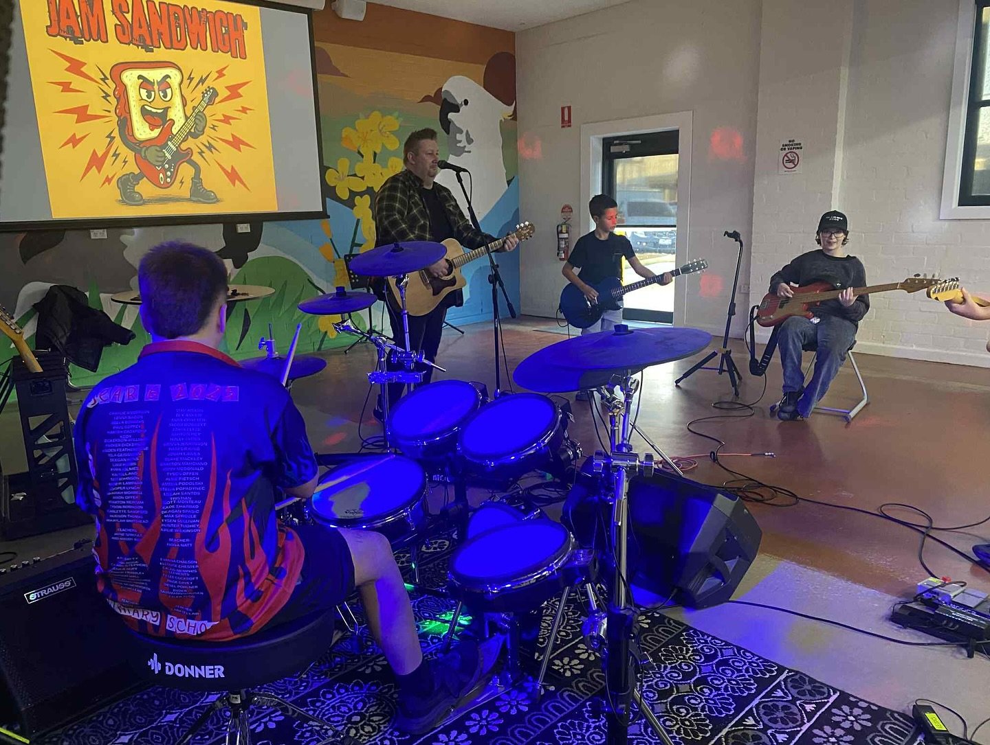 Kicked off an epic Friday with a bunch of awesome young musos learning the art of rock 🤘🎸 🥁 🎤 

Thanks to all that attended! Your talent exceeded my expectations by a country mile 👏 👏 

I&rsquo;m running The Jam Sandwich every Friday for the ne
