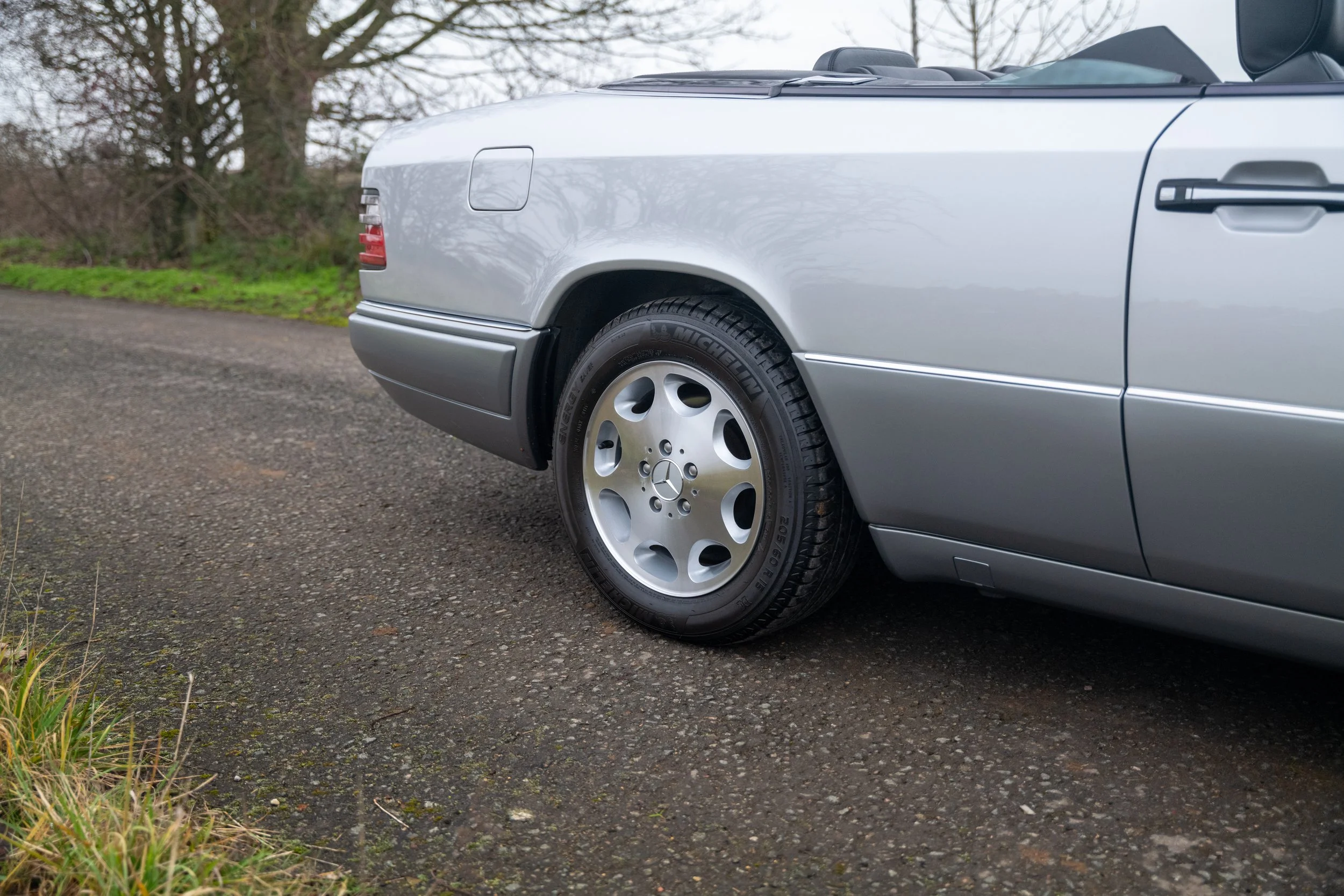 1996 Mercedes E320 Cabriolet - 16 - L1070438.jpg
