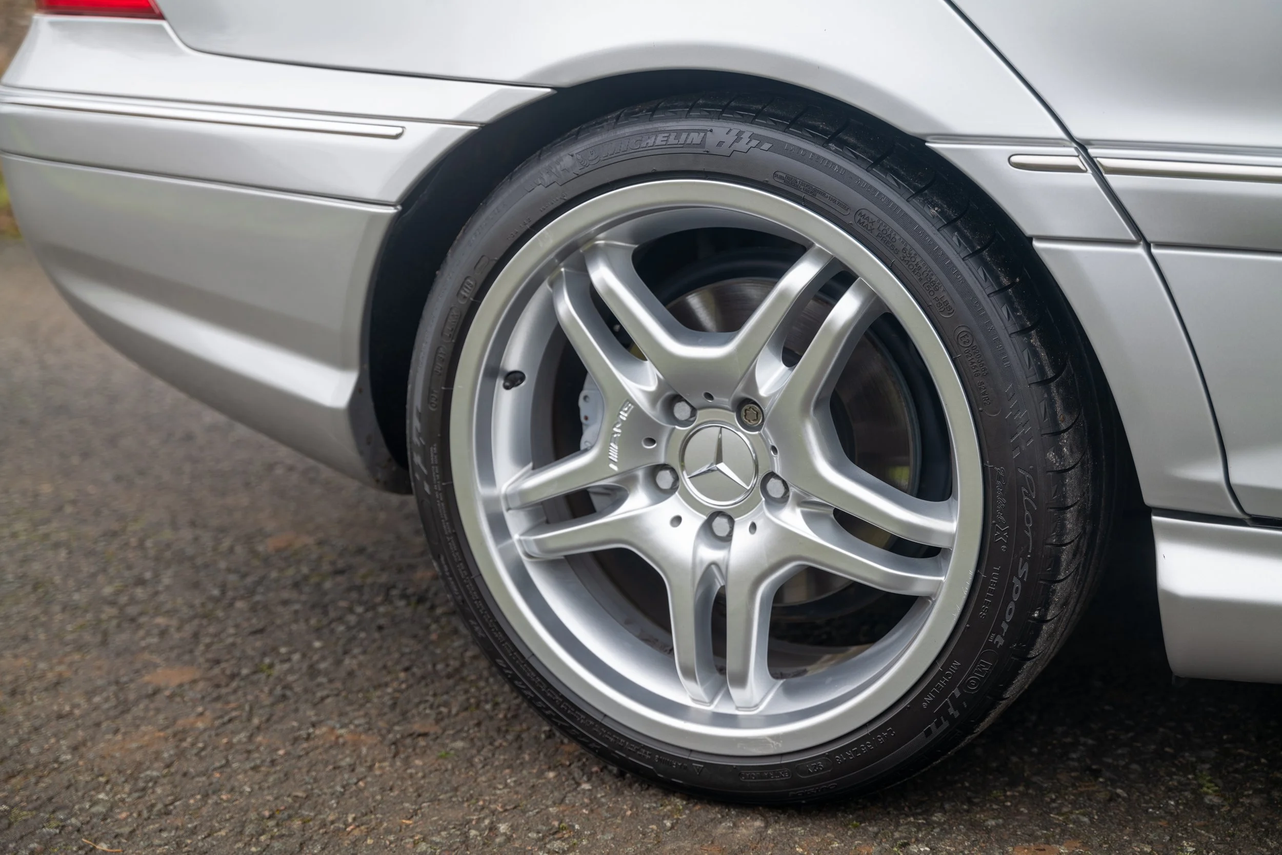 2004 Mercedes C55 Saloon - 23 - L1070367.jpg