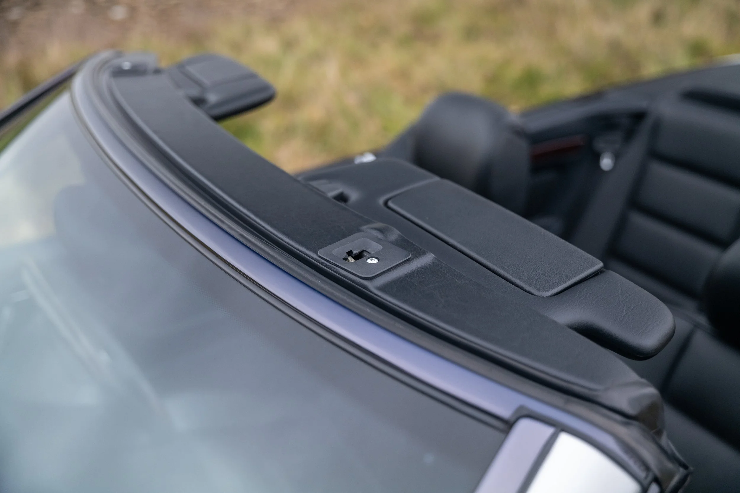 1996 Mercedes E320 Cabriolet - 24 - L1070447.jpg