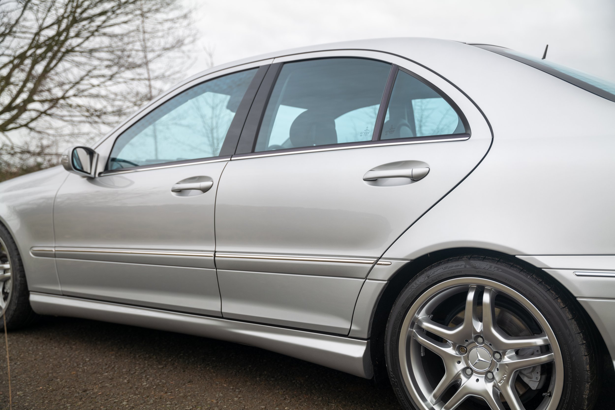2004 Mercedes C55 Saloon - 17 - L1070361.jpg