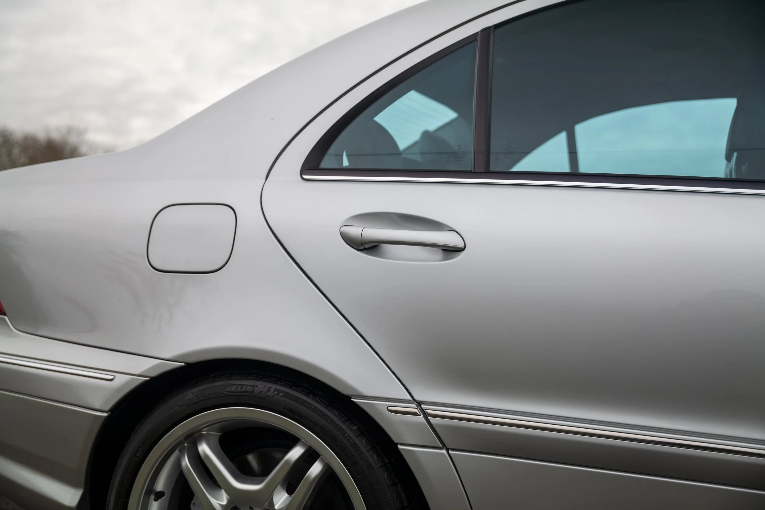 2004 Mercedes C55 Saloon - 25 - L1070369.jpg