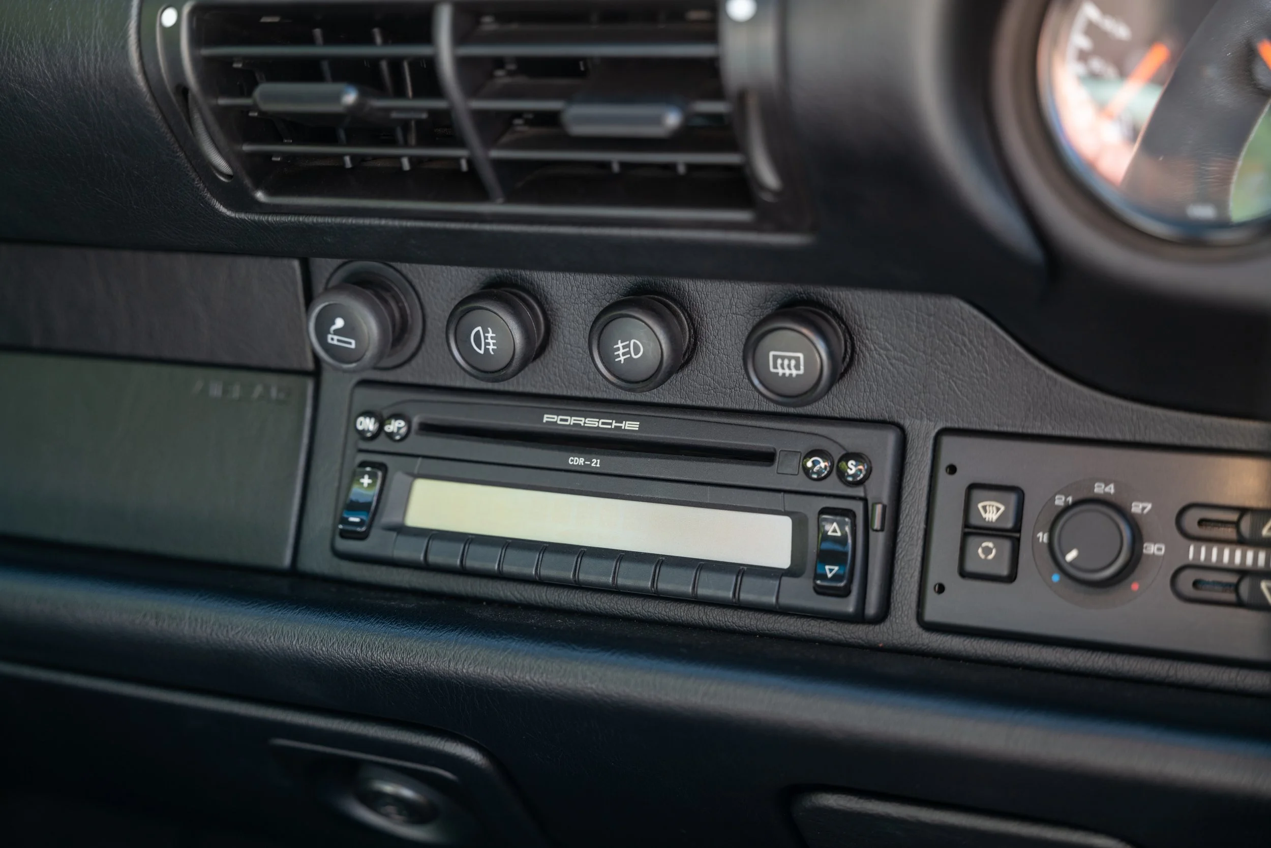 Porsche 911 993 Targa - 27 - L1070782.jpg