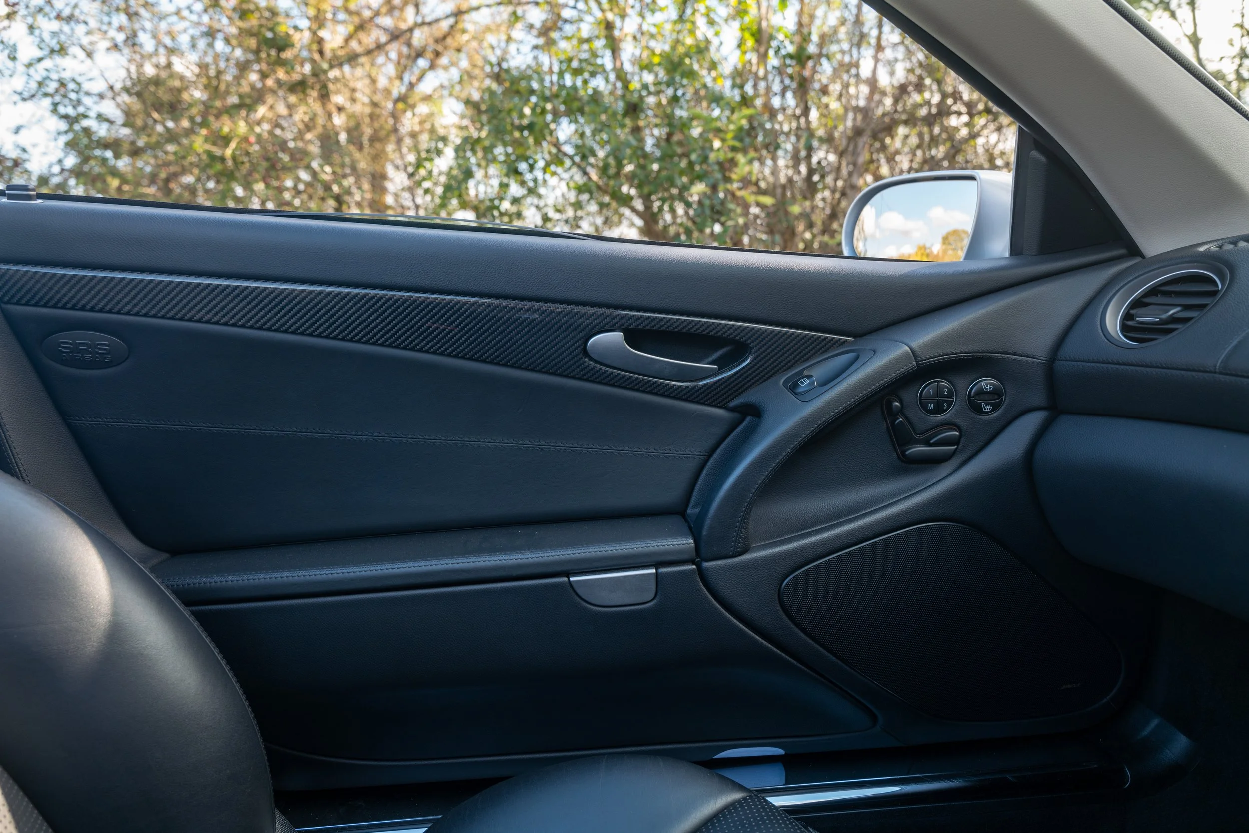 2007 Mercedes SL55 AMG - 41 - L1080875.jpg