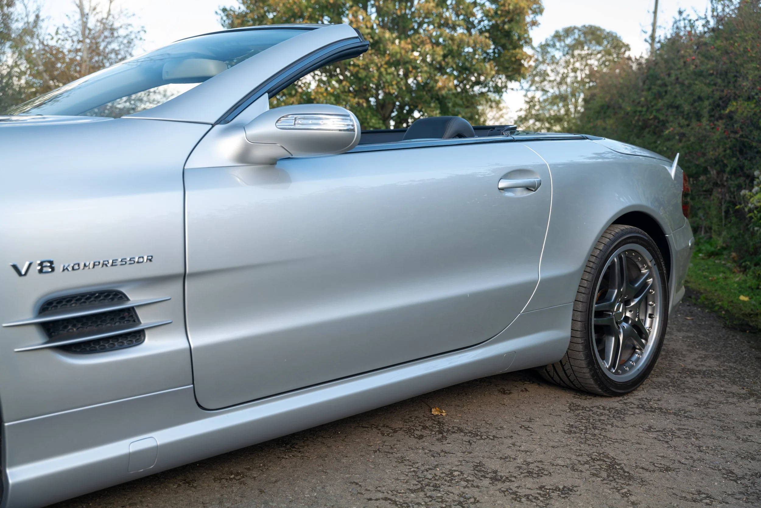 2007 Mercedes SL55 AMG - 13 - L1080841.jpg