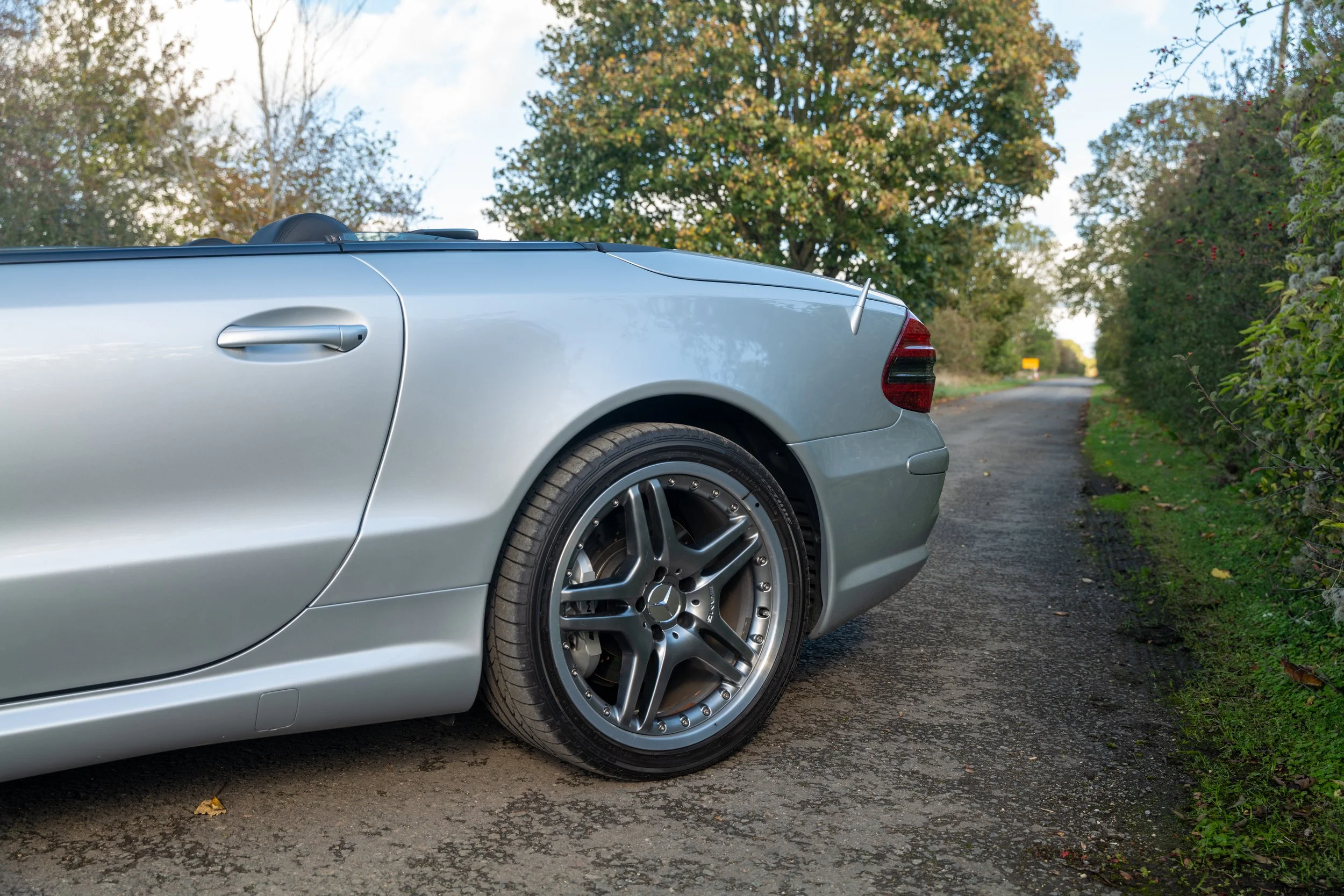 2007 Mercedes SL55 AMG - 14 - L1080842.jpg