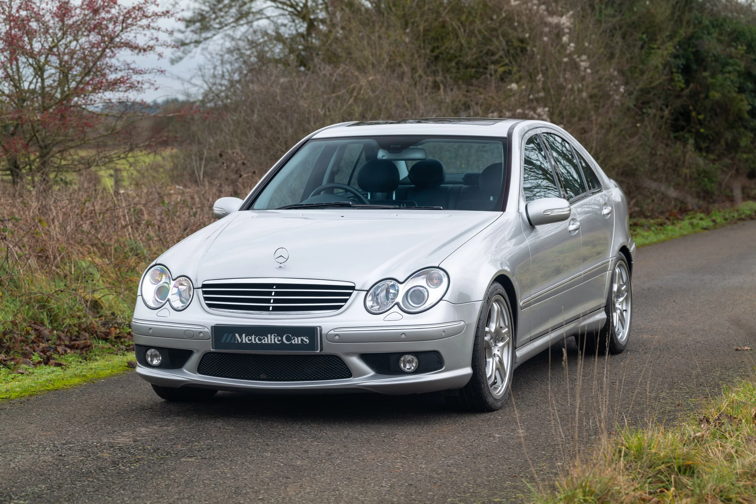 2004 Mercedes C55 Saloon - 5 - L1070344.jpg