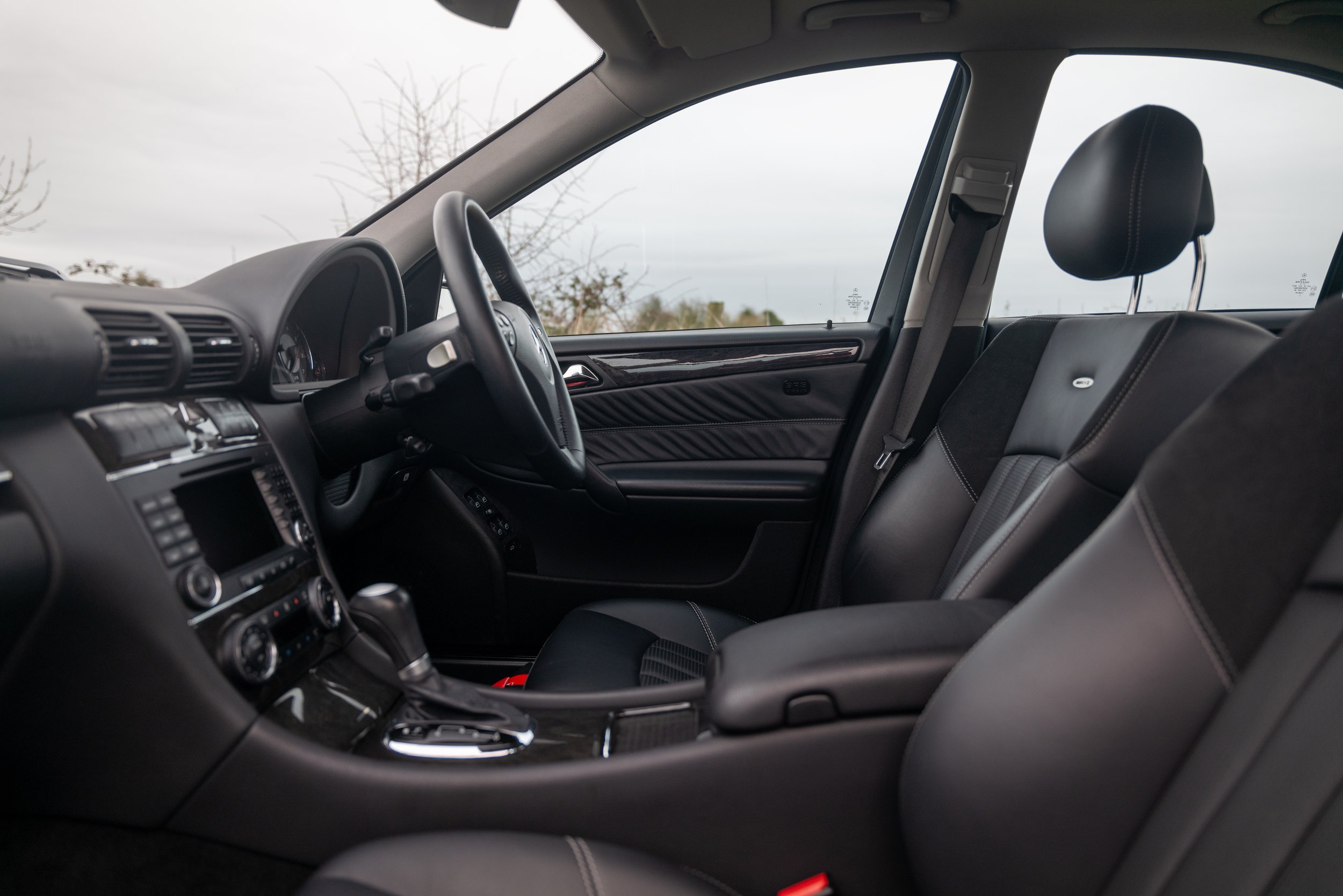 2004 Mercedes C55 Saloon - 49 - L1070397.jpg