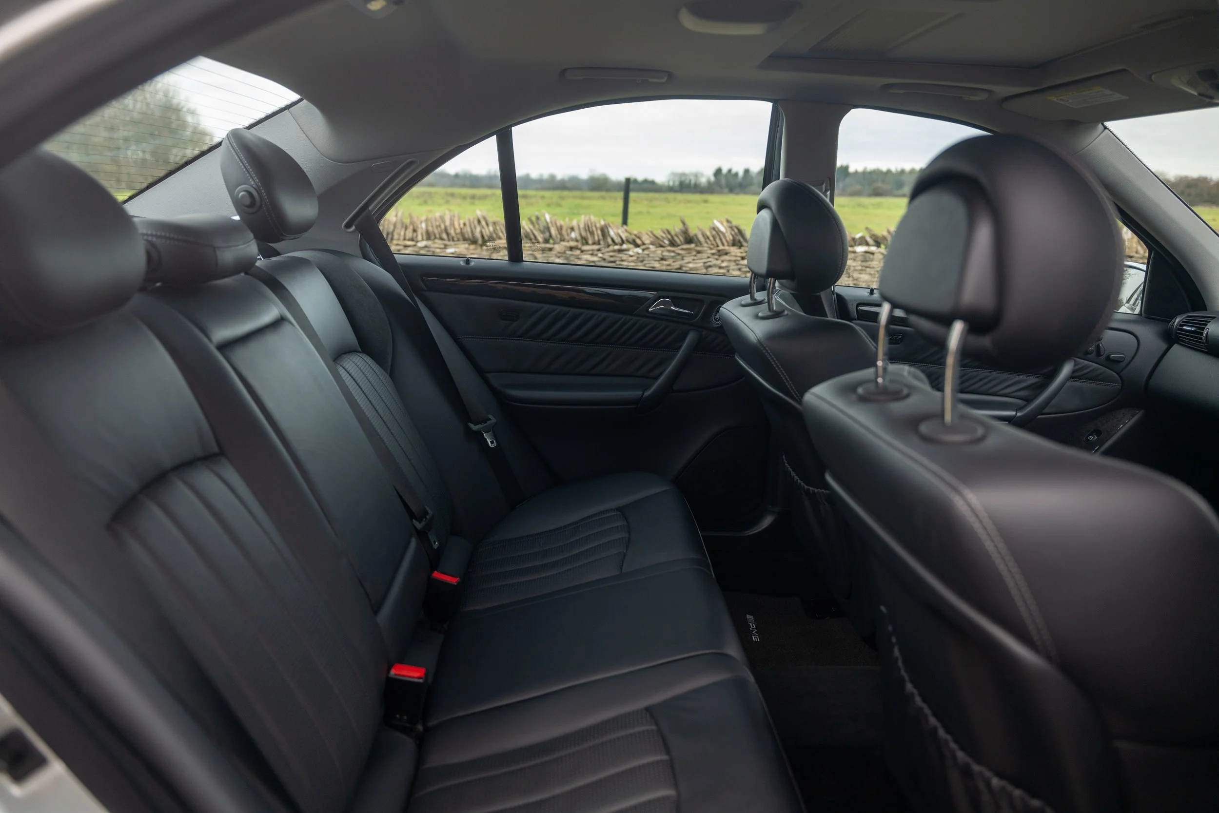 2004 Mercedes C55 Saloon - 42 - L1070389.jpg