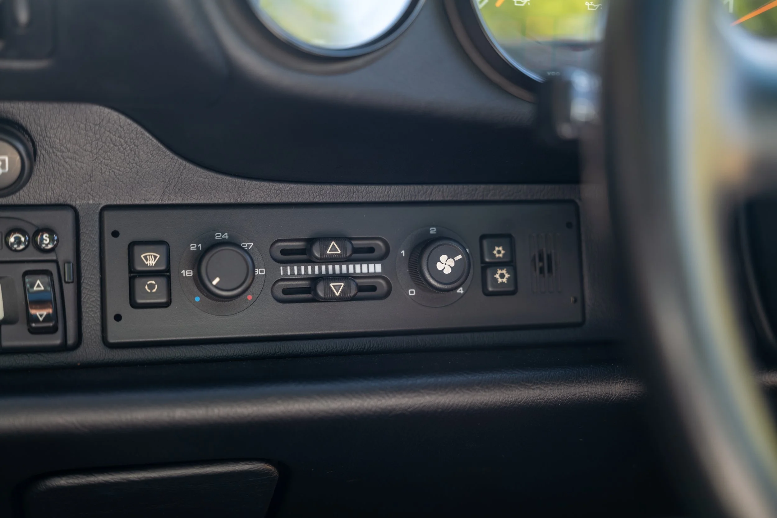 Porsche 911 993 Targa - 28 - L1070783.jpg