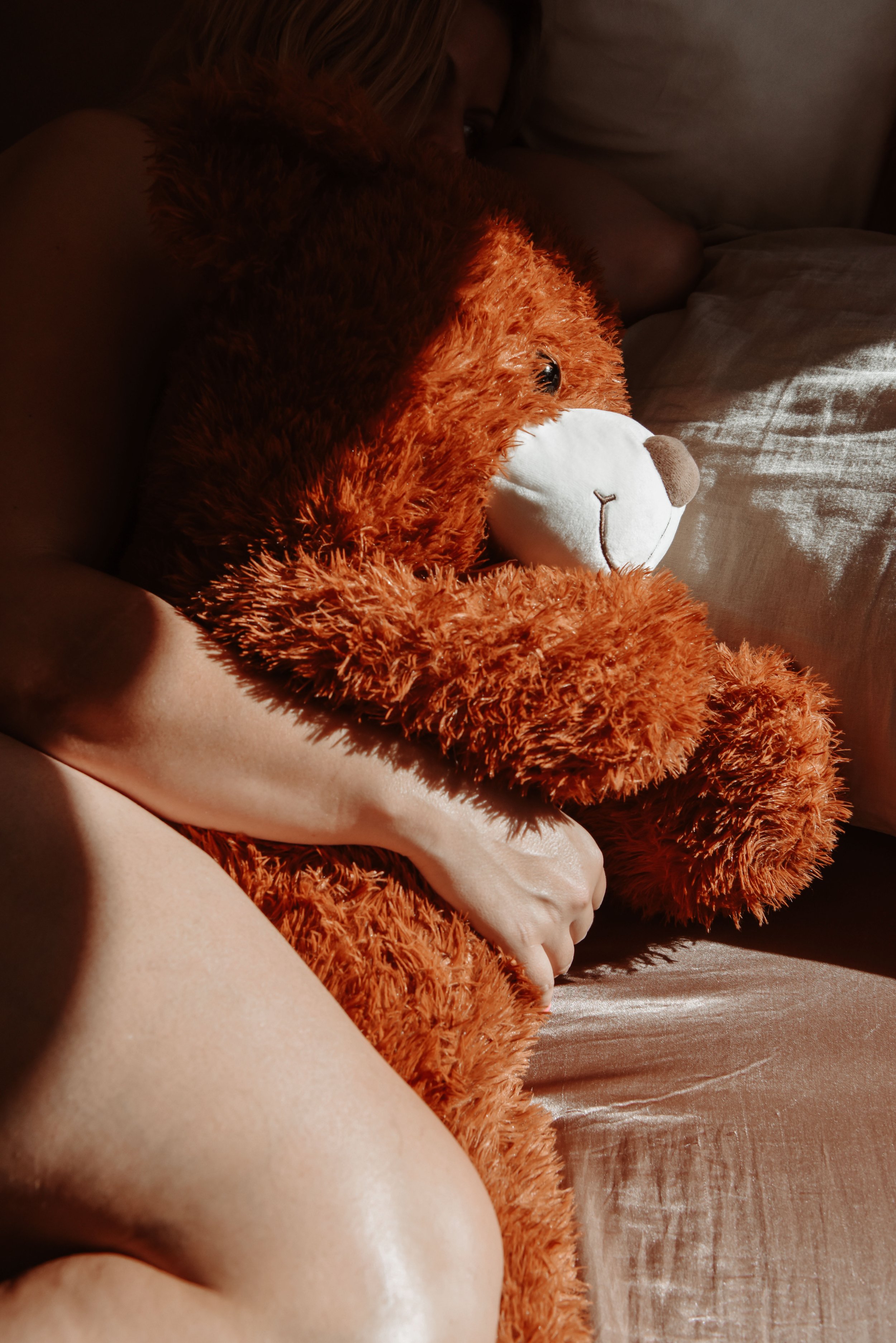 Mia Amour - Nude Cuddle Therapy Brisbane CBD - Tantric Milking Table Experiences and Sensual Massages